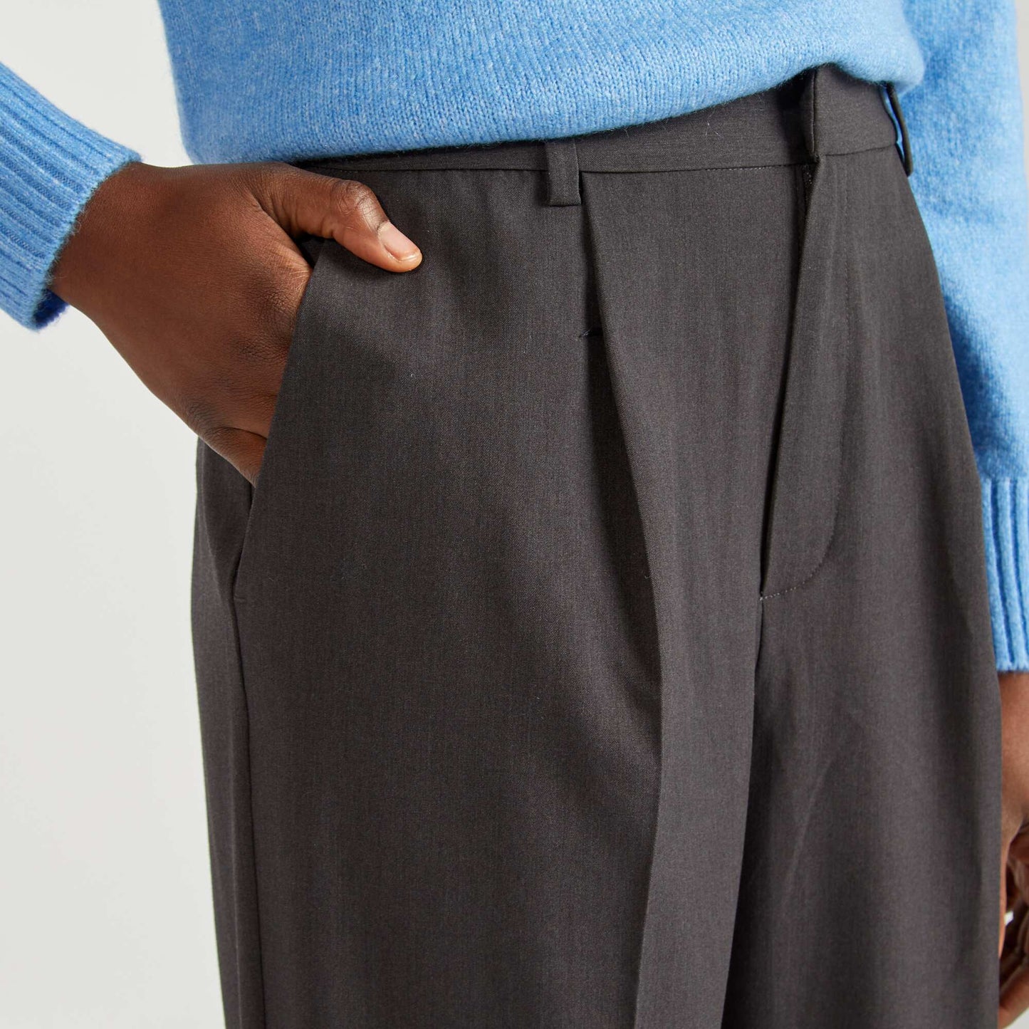 Pantalon tailleur Gris