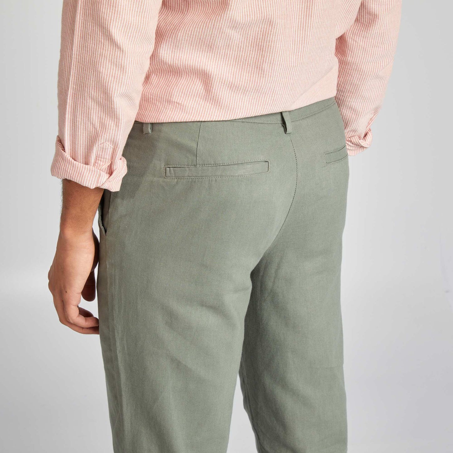Chino coupe ajustée / slim fit Vert