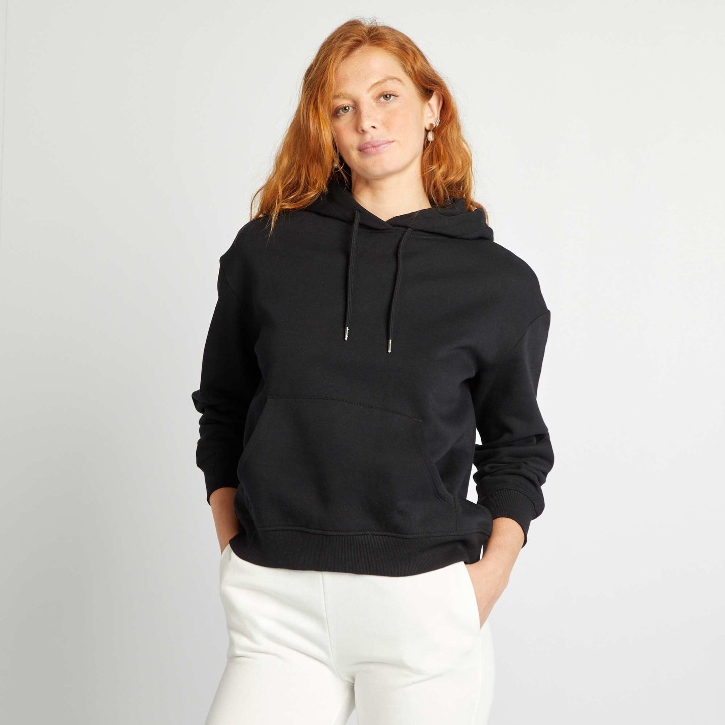 Sweat à capuche uni NOIR