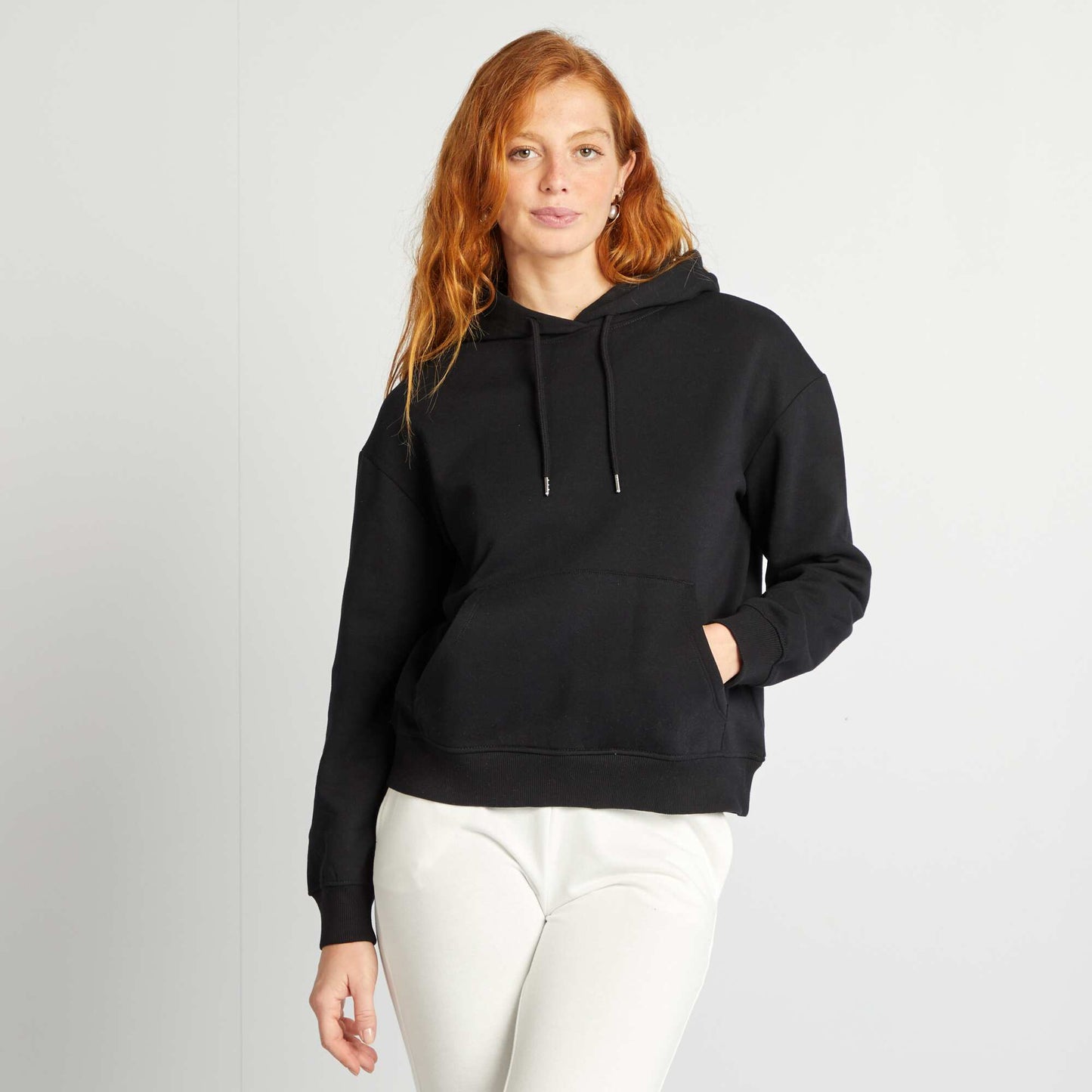 Sweat à capuche uni NOIR