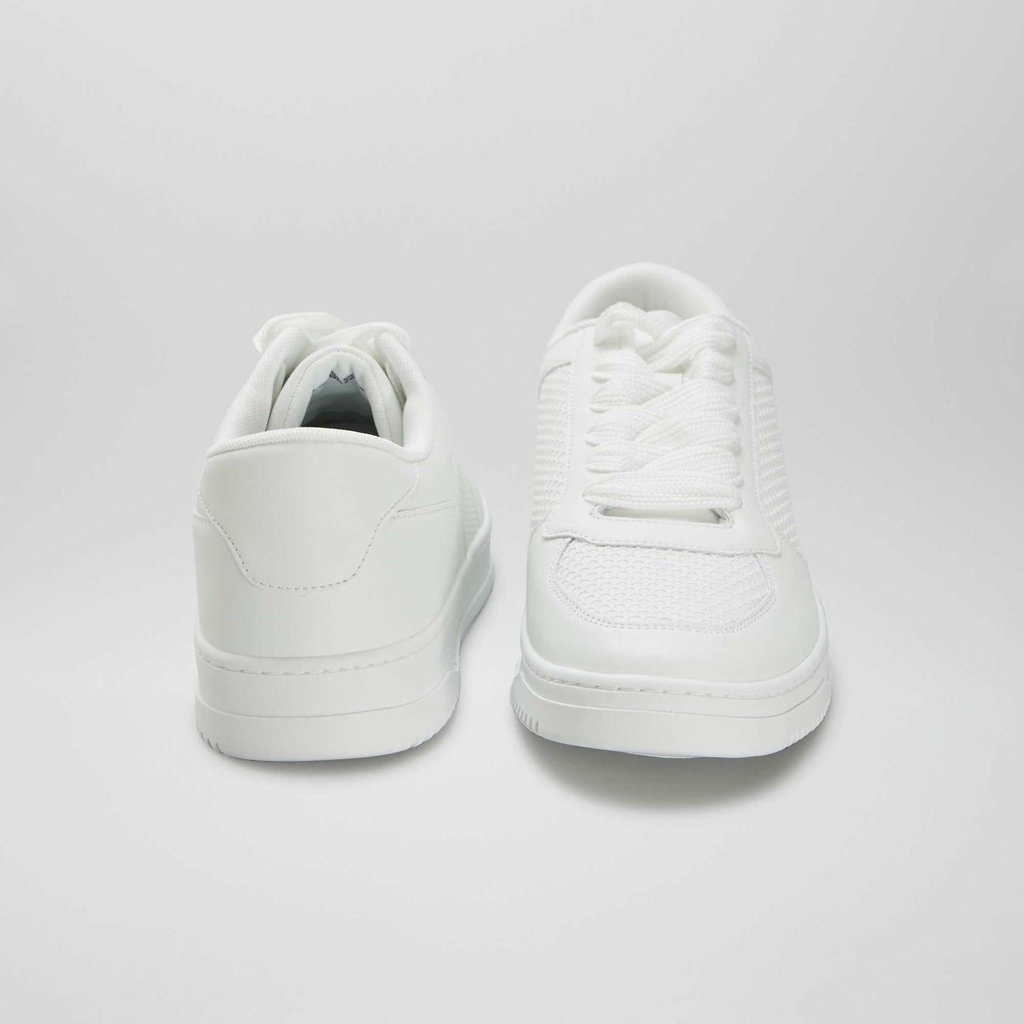 Baskets basses en simili BLANC