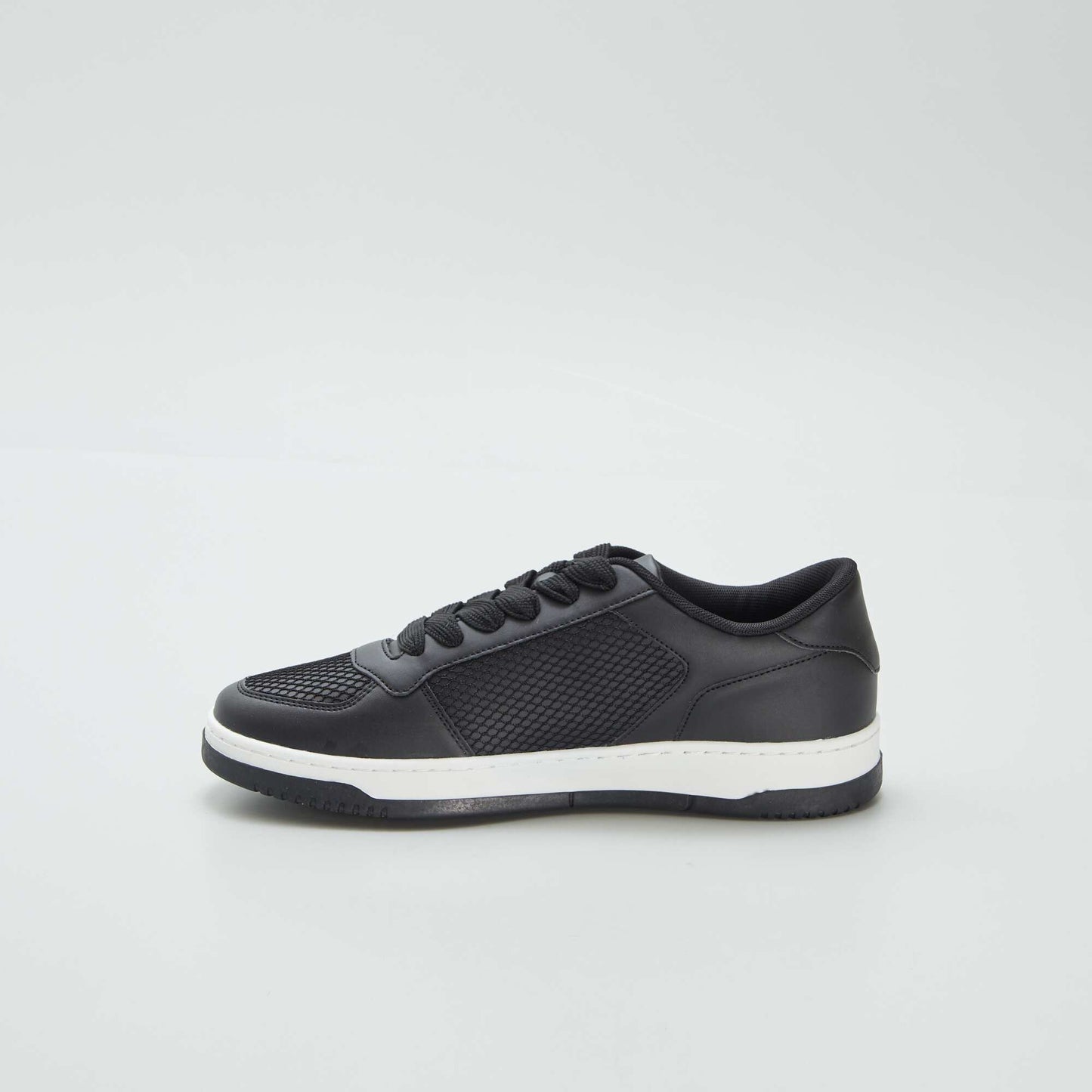 Baskets basses en simili NOIR