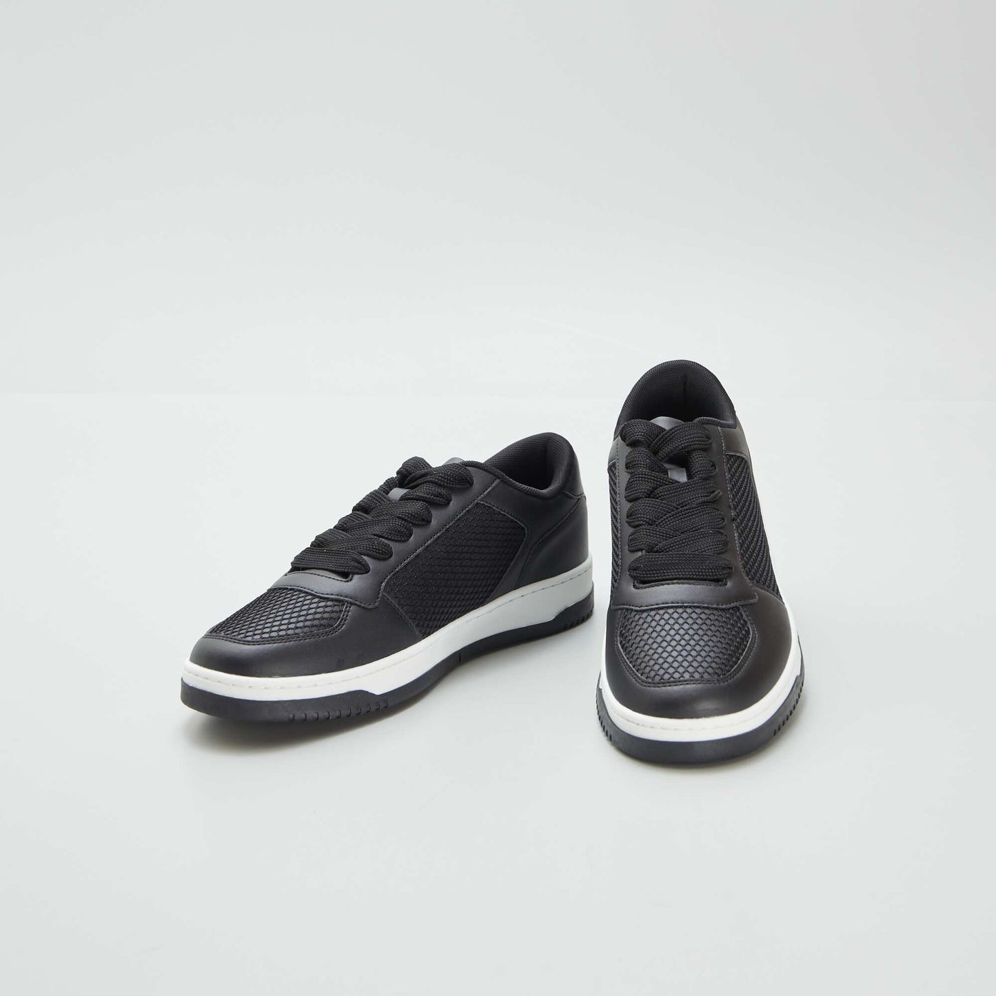 Baskets basses en simili NOIR