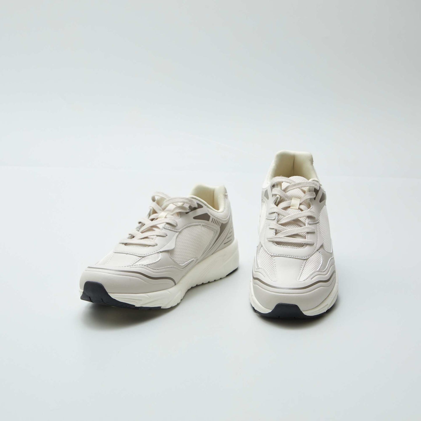 Baskets running BEIGE