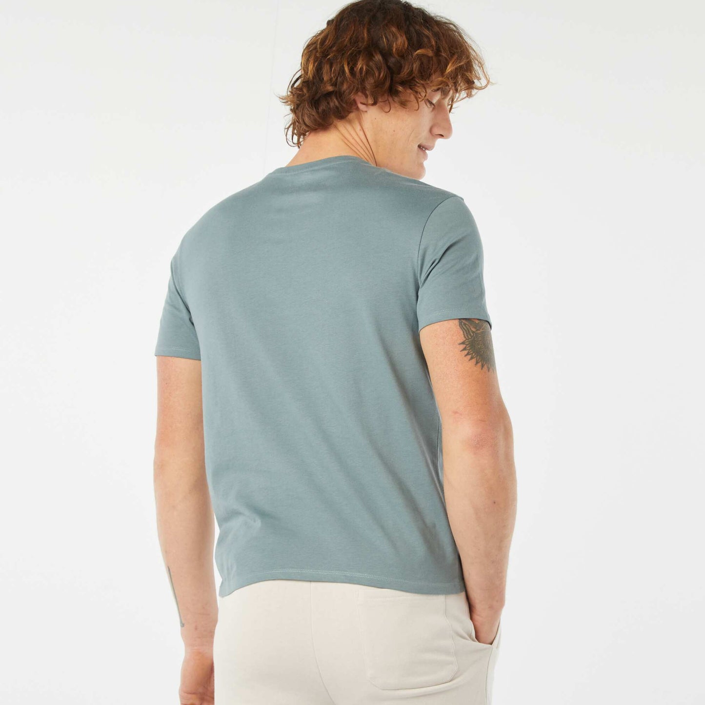 T-shirt manches courtes avec poche poitrine et broderie BLEU
