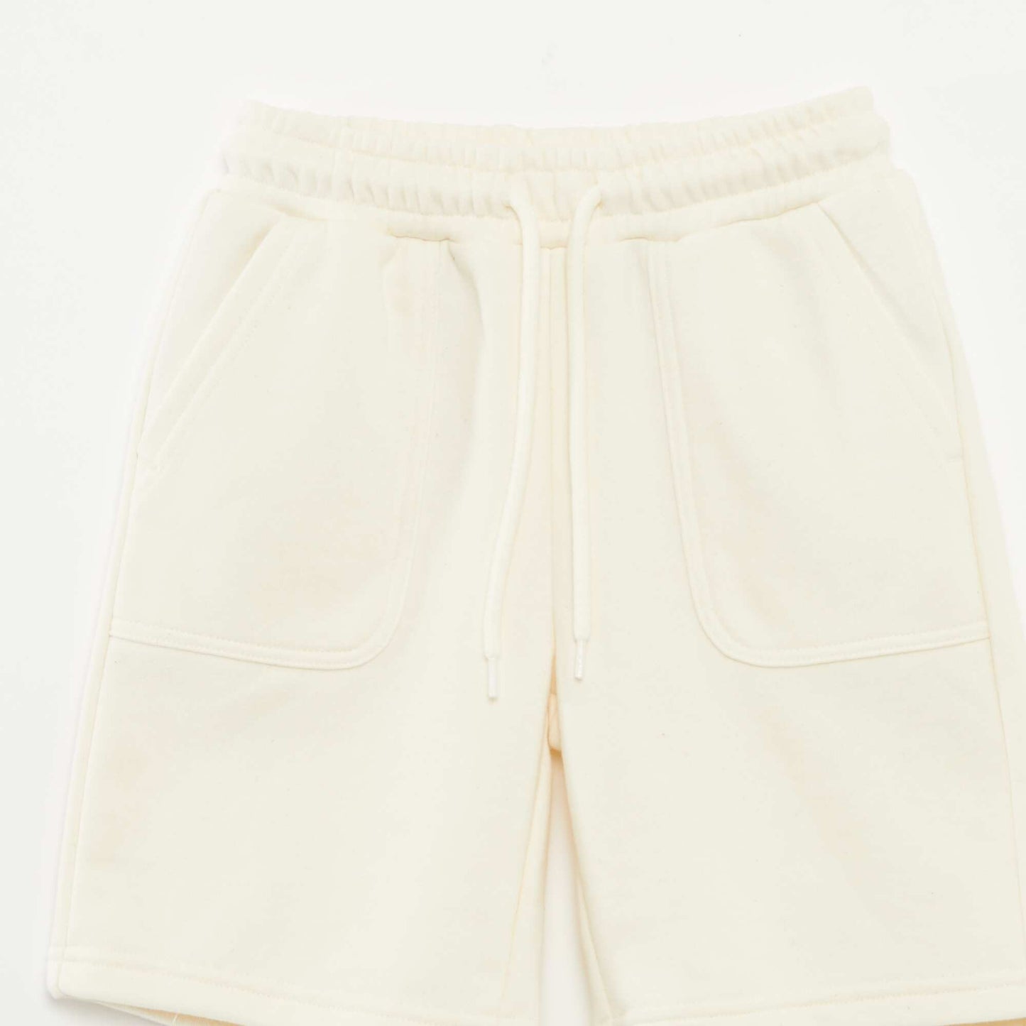Short à grandes poches BLANC