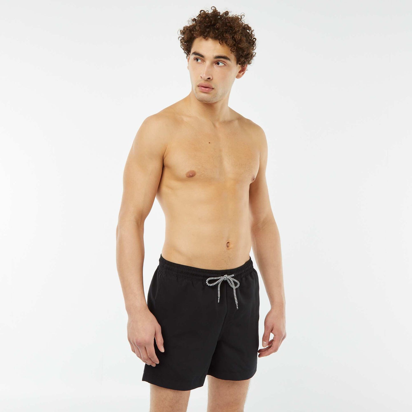 Short de bain uni avec cordons NOIR