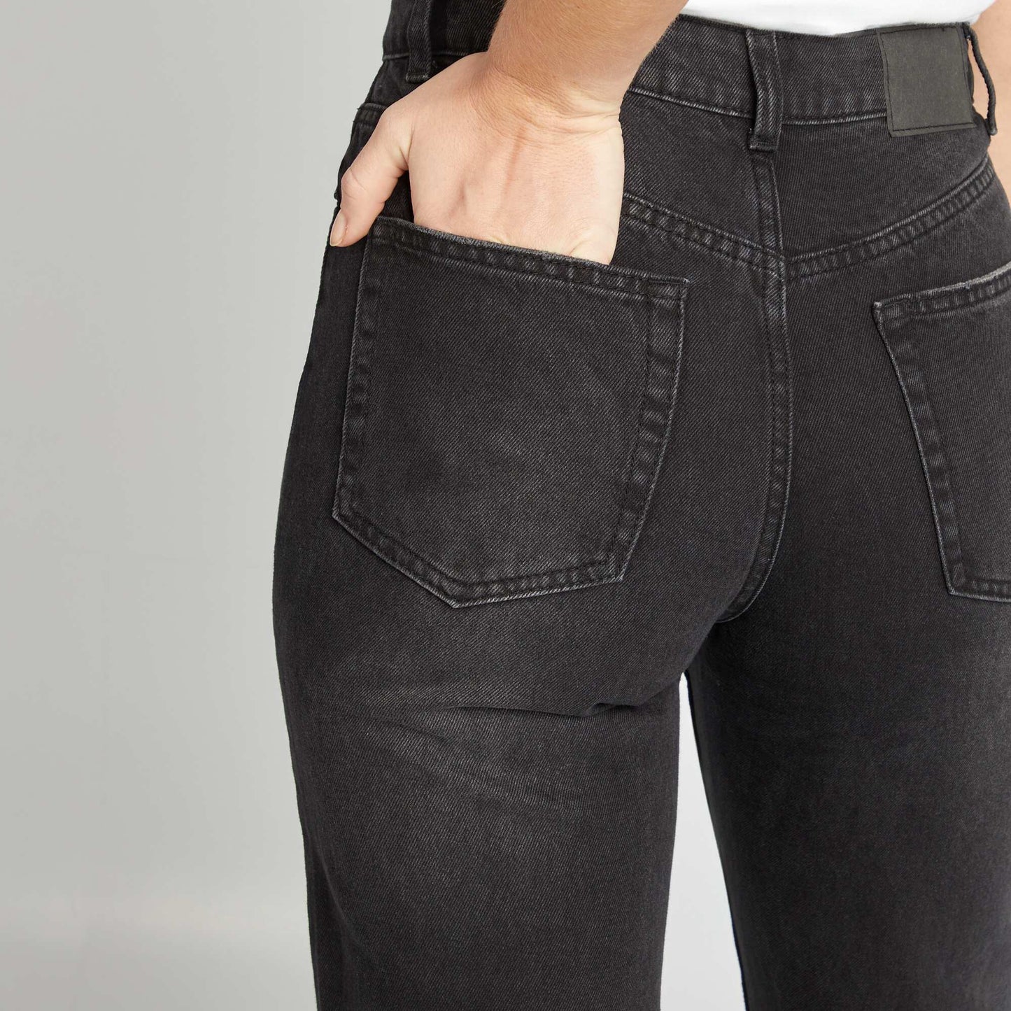 Jean regular / coupe droite Noir
