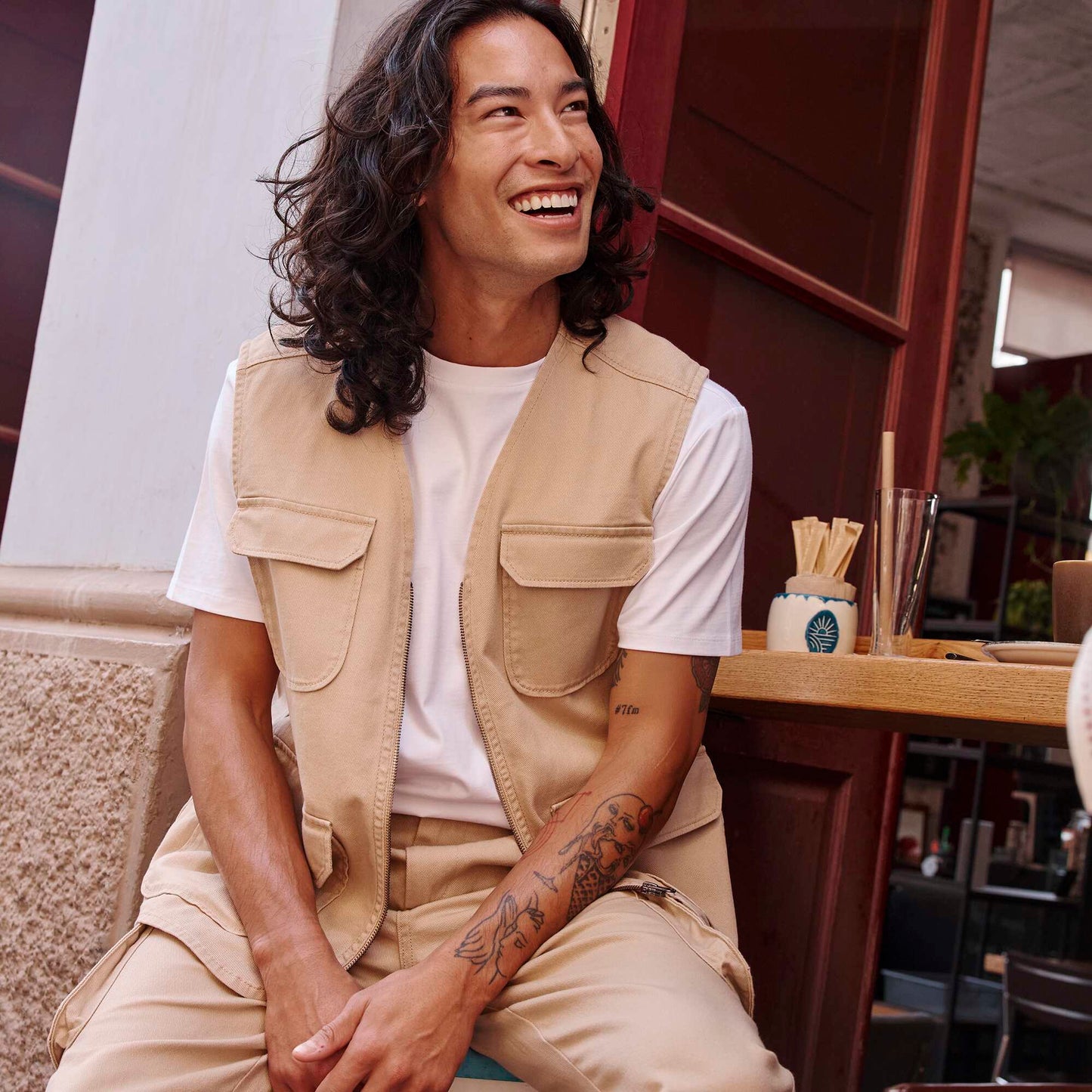 Veste sans manches avec 4 poches à rabat BEIGE