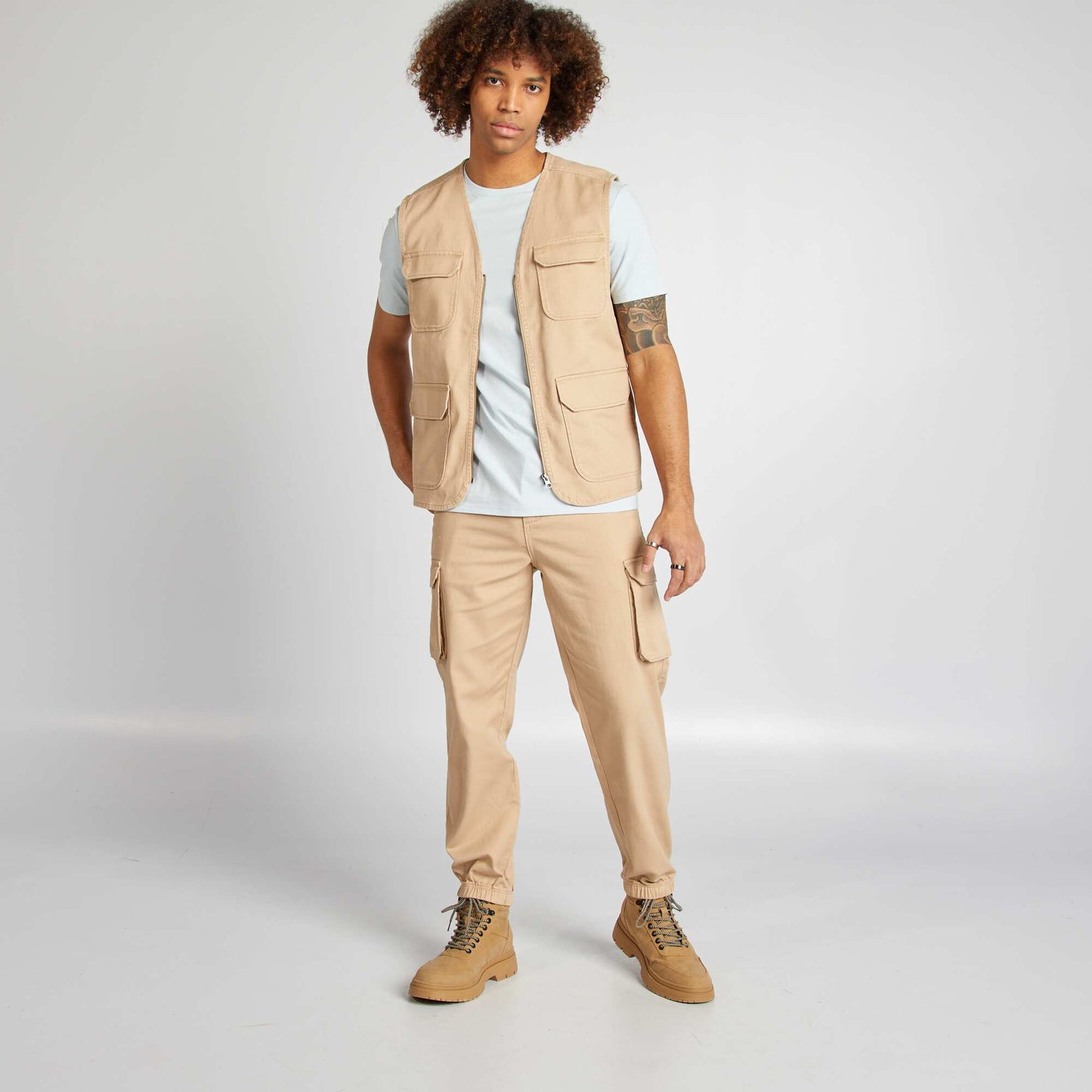 Veste sans manches avec 4 poches à rabat BEIGE