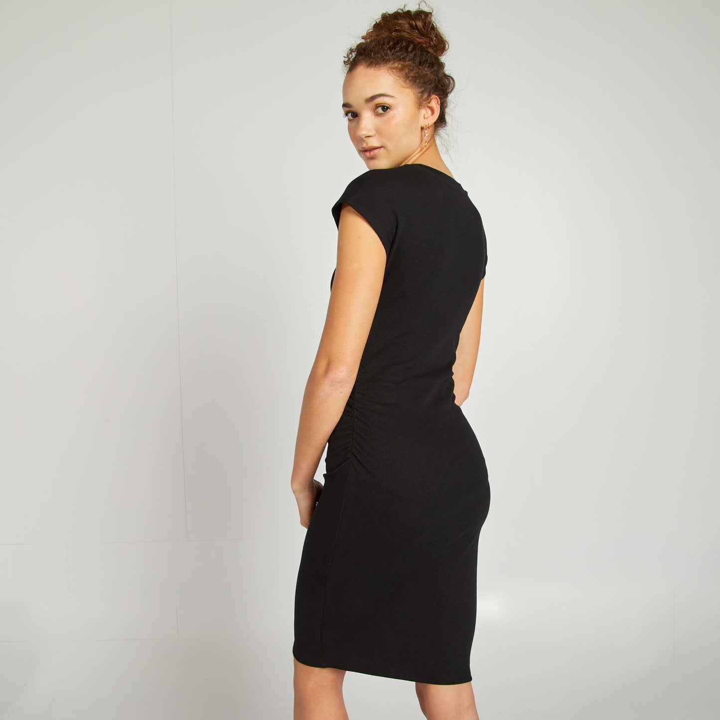 Robe longue en matière stretch côtelée NOIR