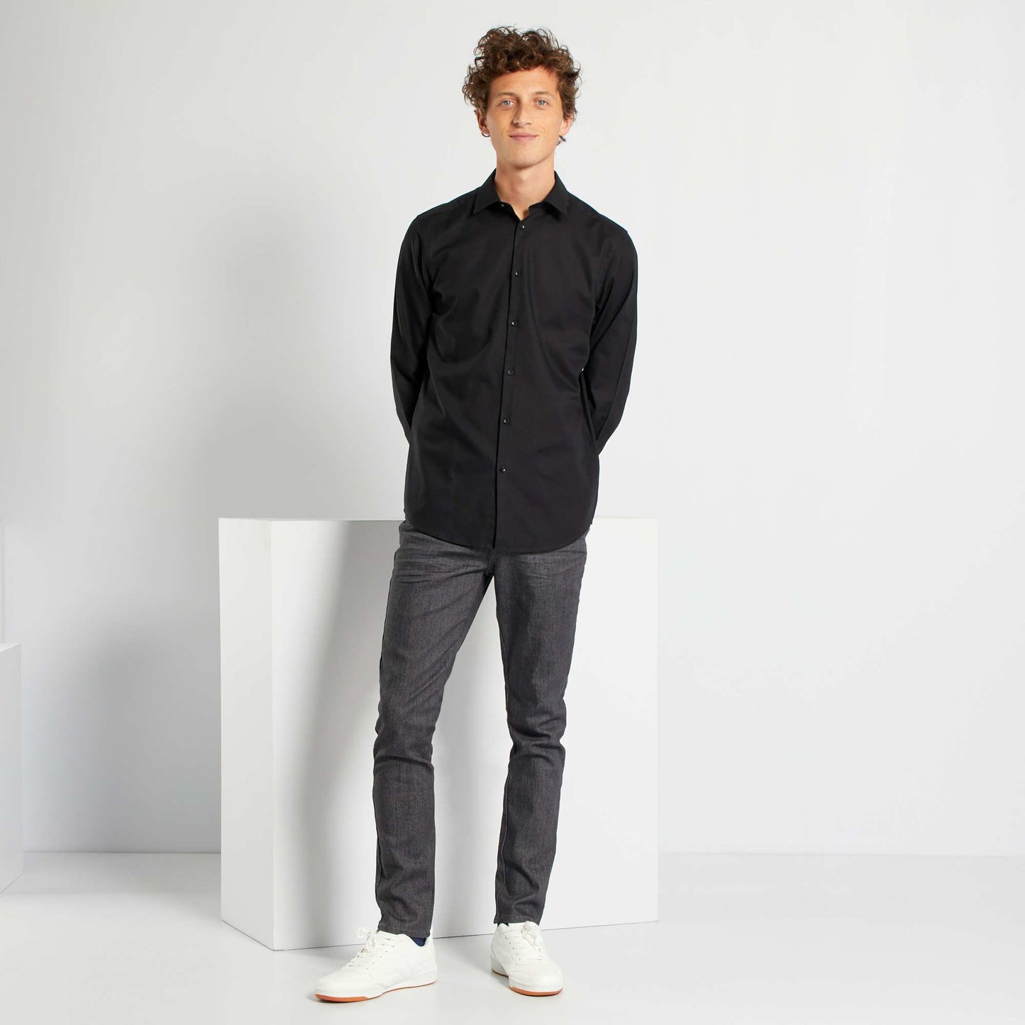 Chemise droite unie noir