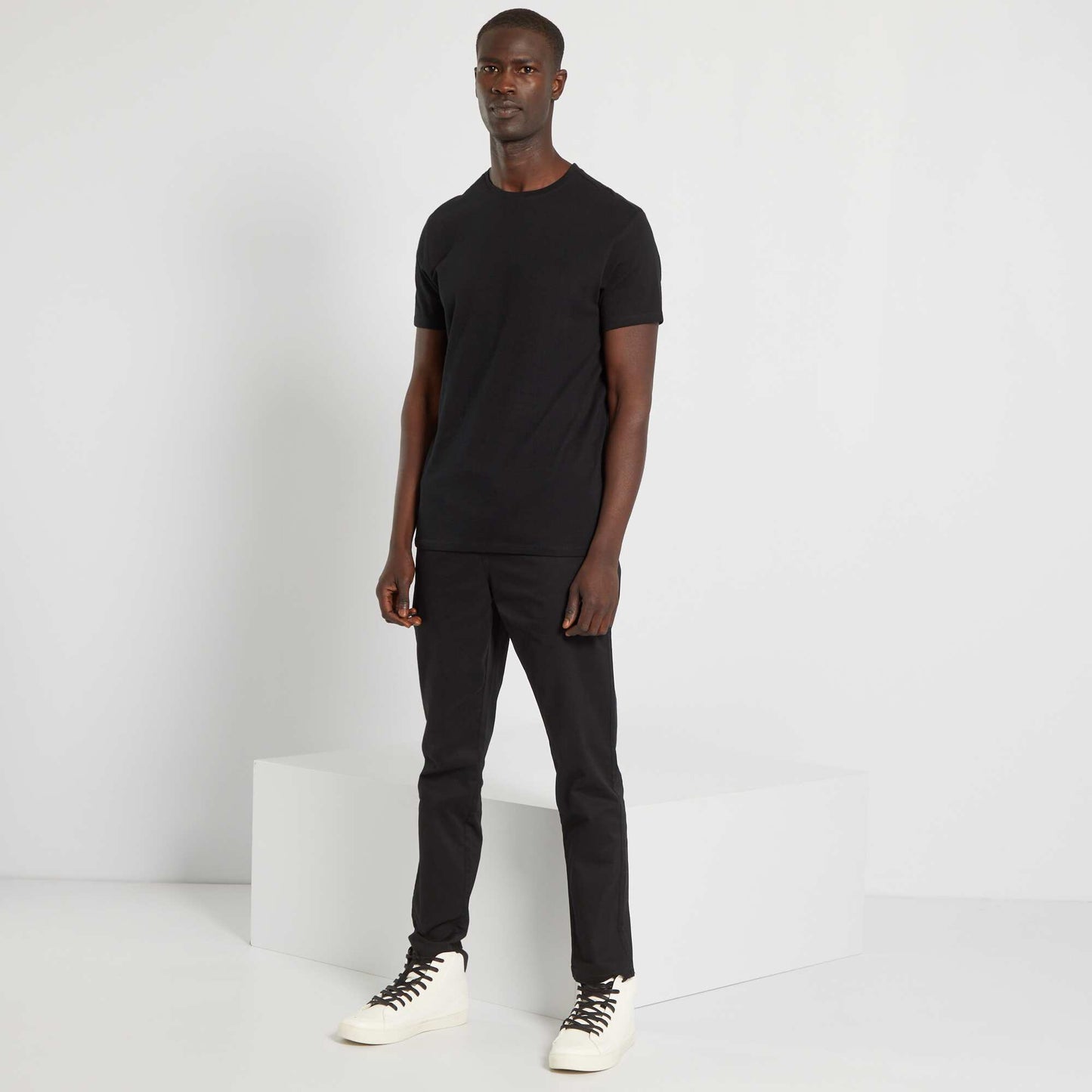 T-shirt droit en jersey uni noir