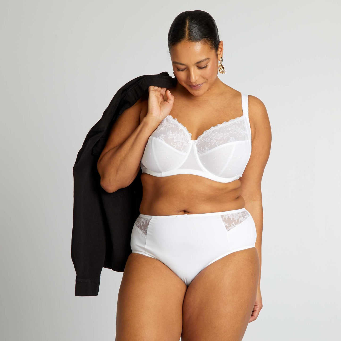 Soutien-gorge en dentelle fleurie bicolore blanc