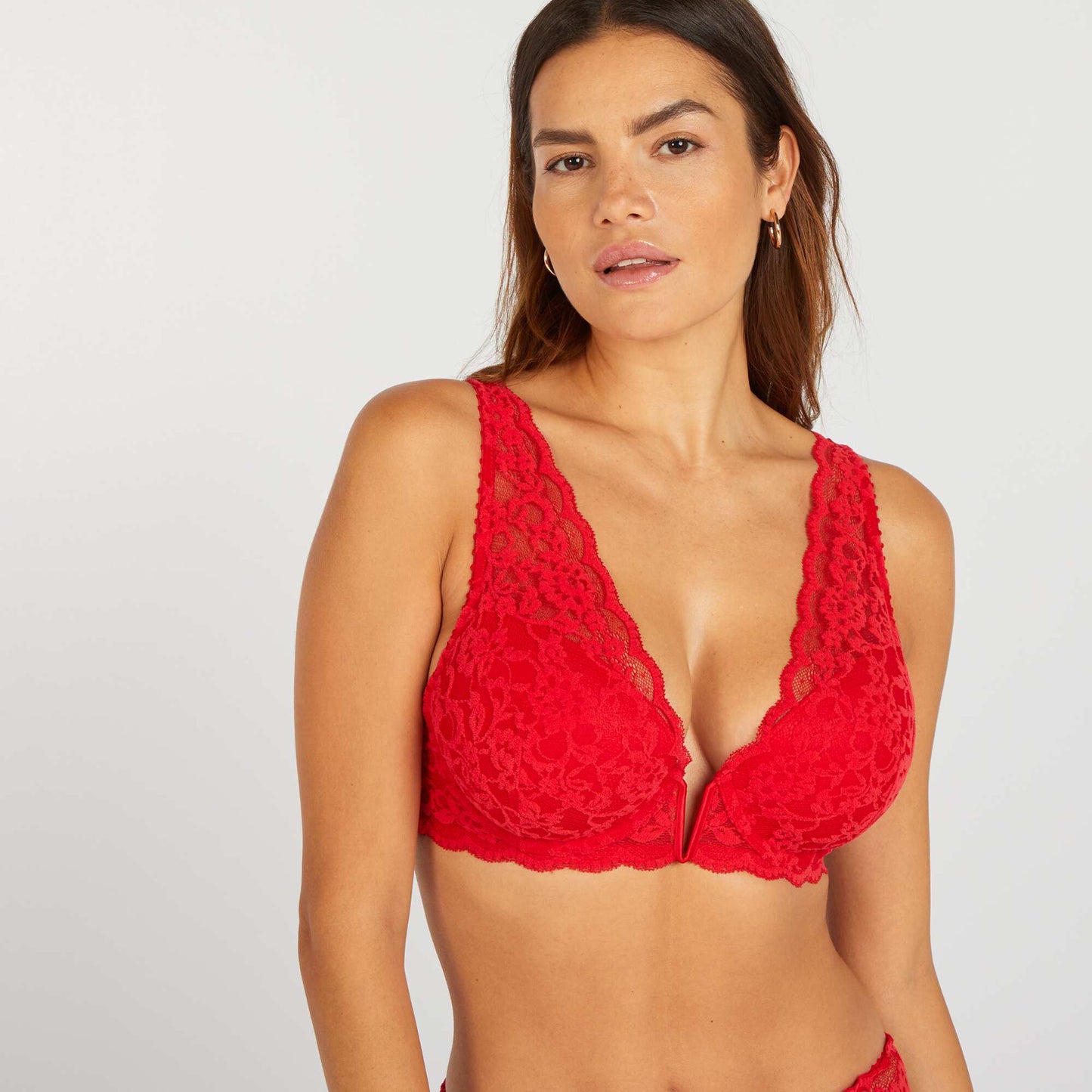 Soutien-gorge plongeant en dentelle D&E Rouge