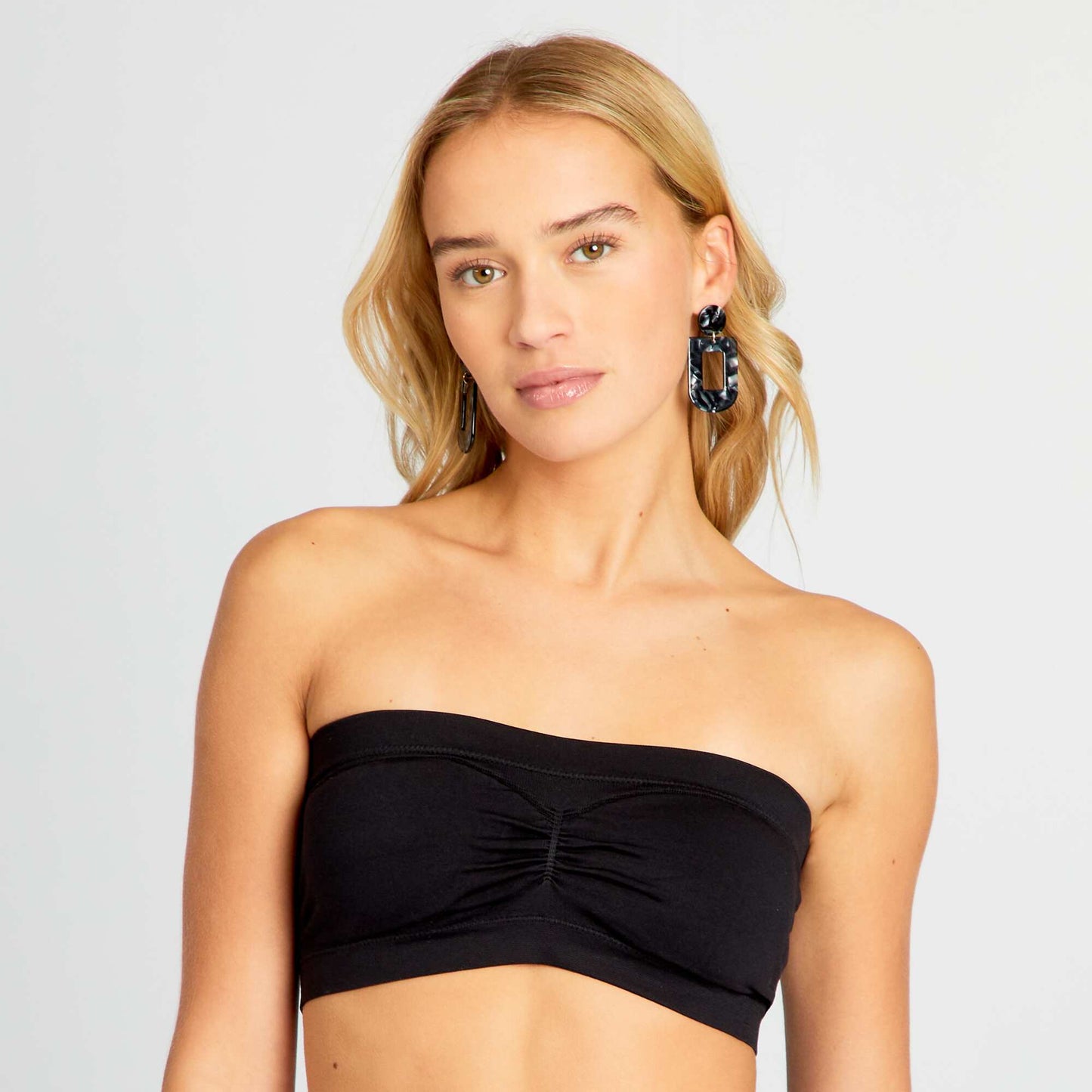 Soutien-gorge bandeau avec coques amovibles noir