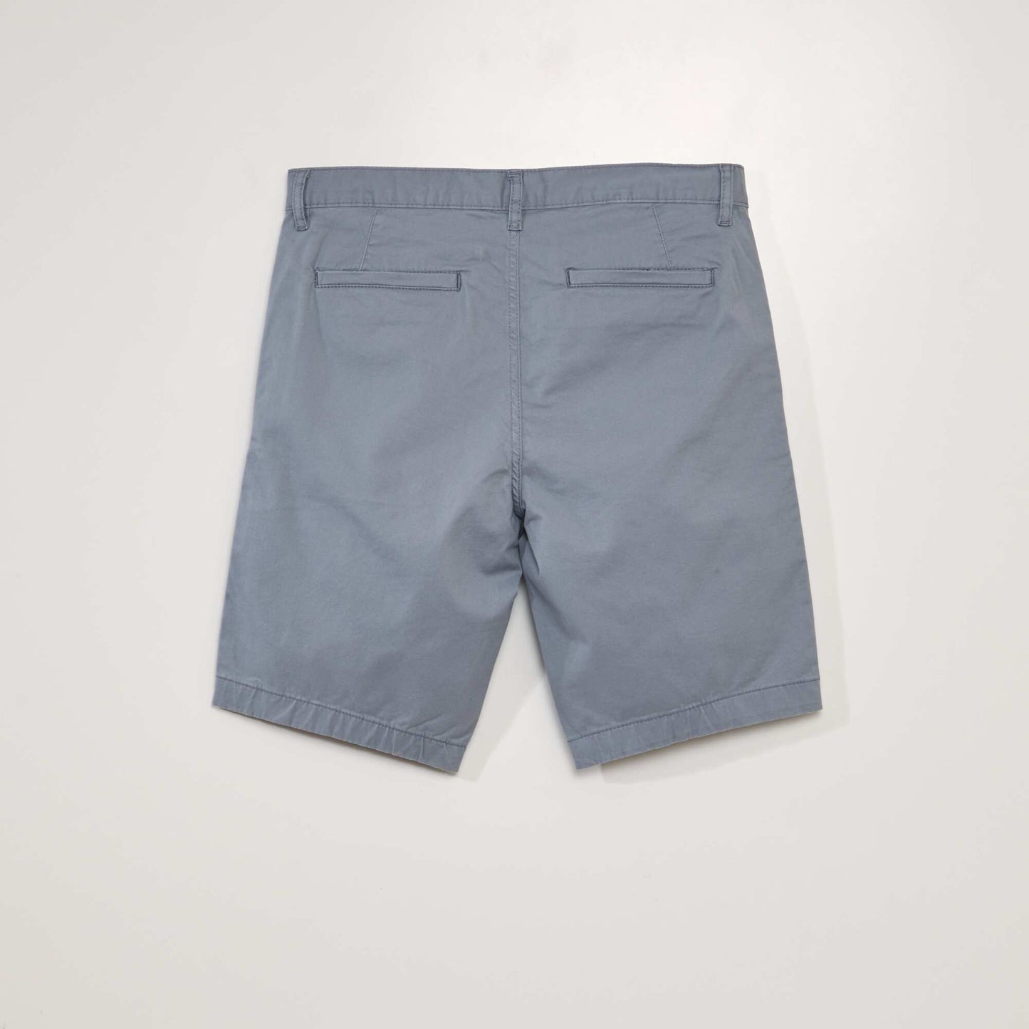 Bermuda chino uni Gris