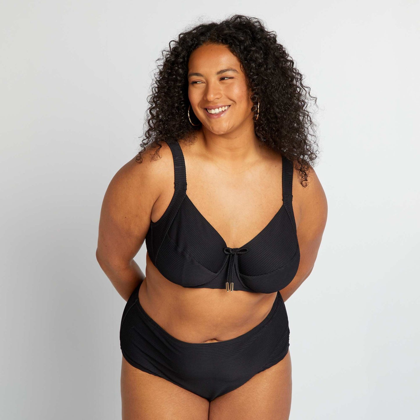 Soutien-gorge de bain matière plissée noir