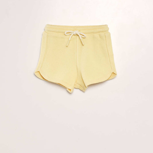 Short uni style matière éponge Jaune