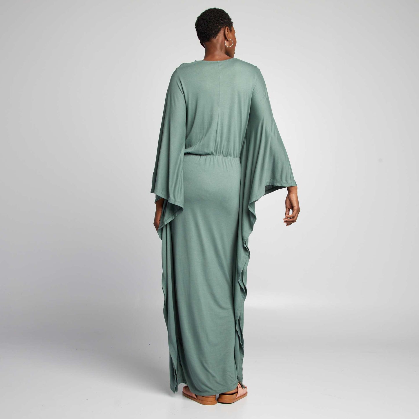 Robe fluide avec manches papillon Vert foncé