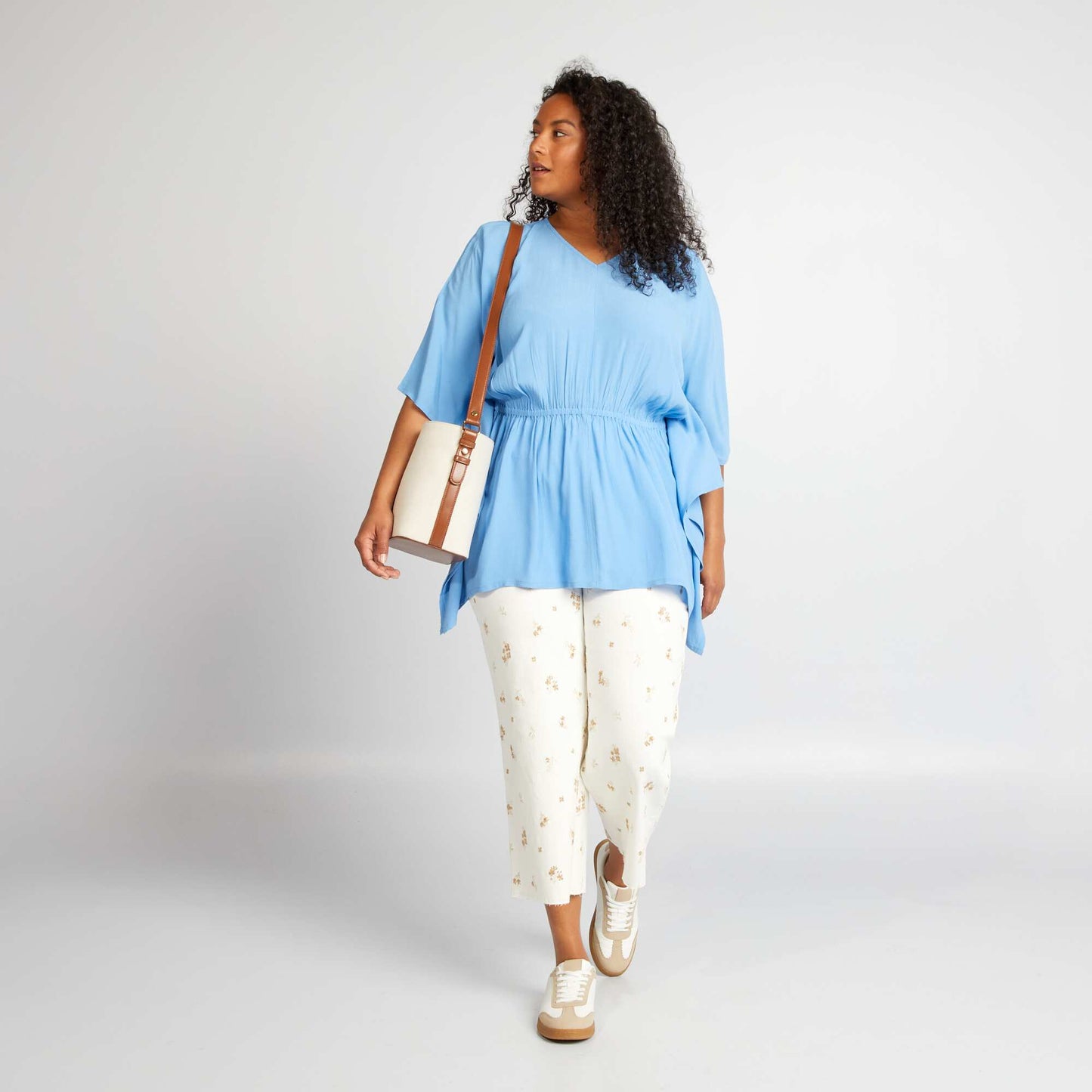 Blouse fluide avec manches papillon Bleu