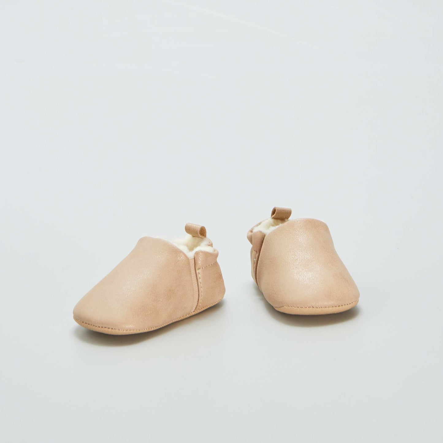 Chaussons en suédine fourrés Beige