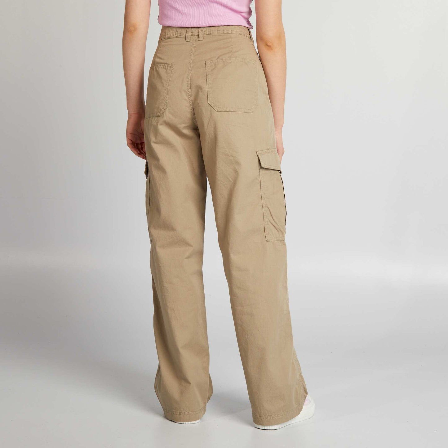 Pantalon large avec poches à rabats Beige