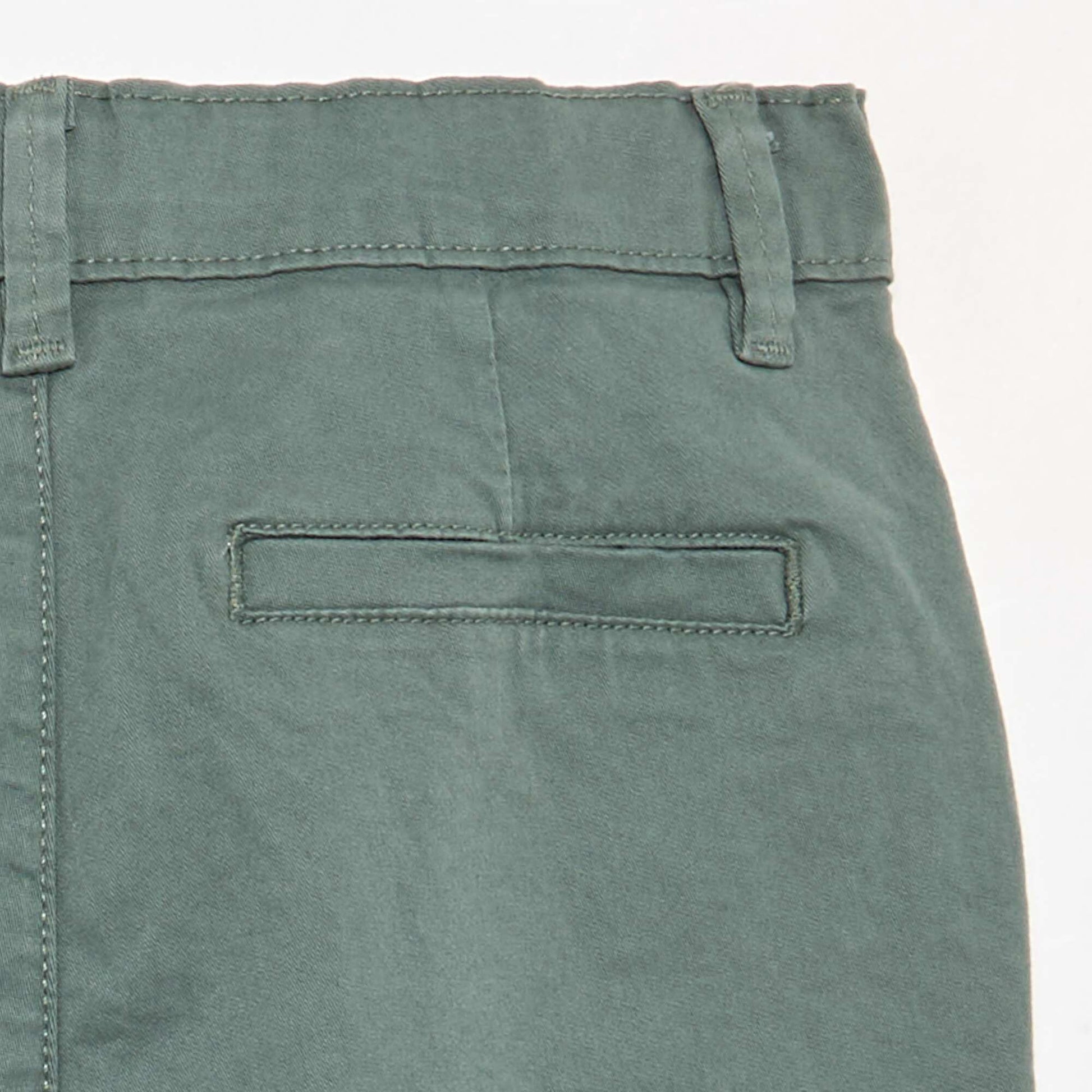 Pantalon chino slim VERT