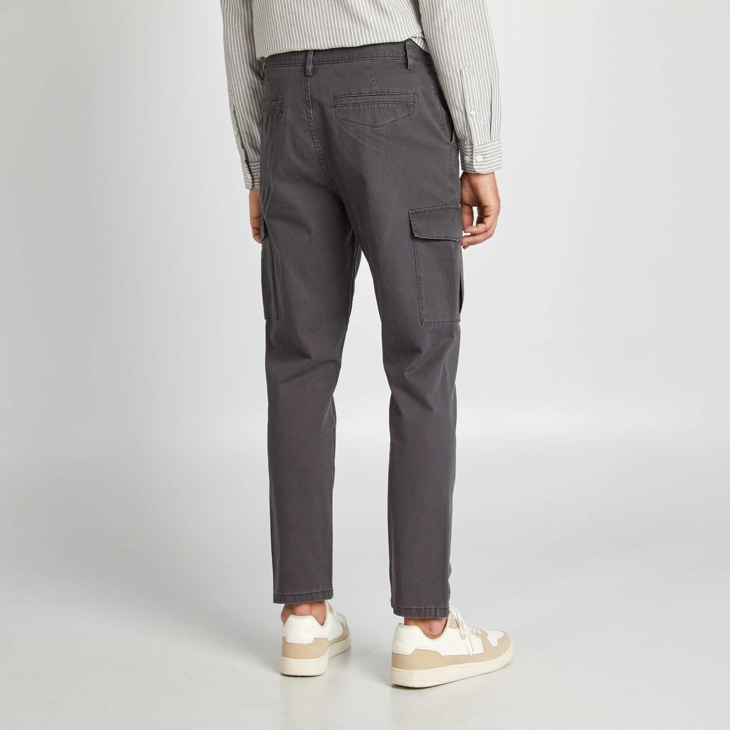 Pantalon multipoche slim gris foncé