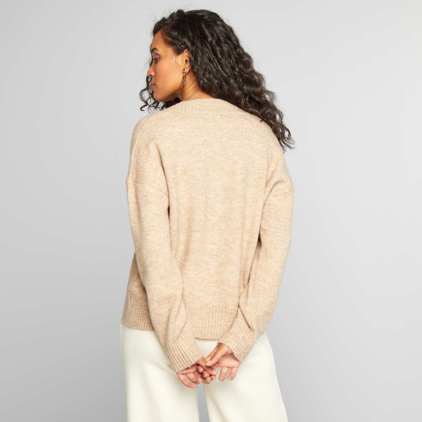 Pull en maille à col V Beige