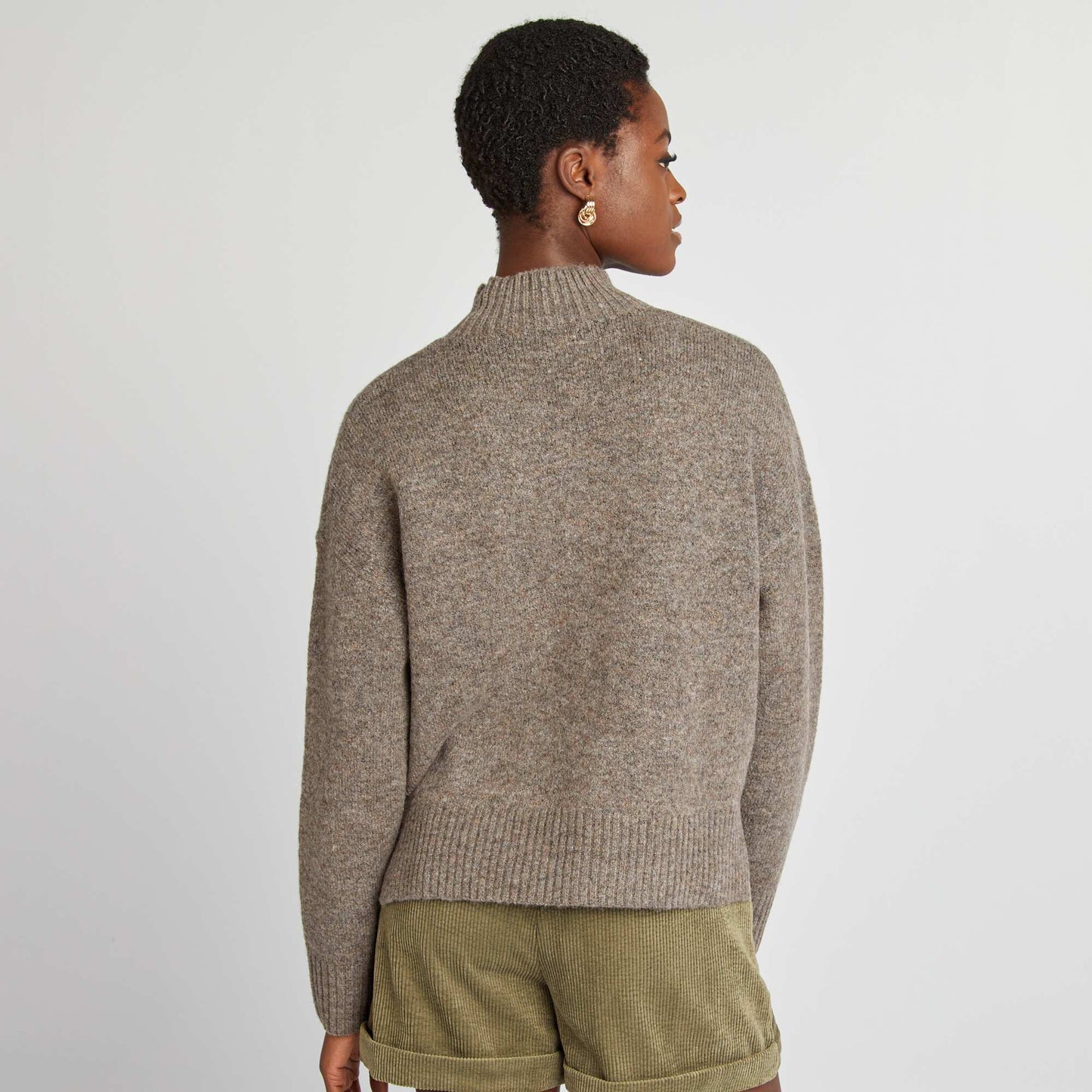 Pull col montant en maille douce Taupe