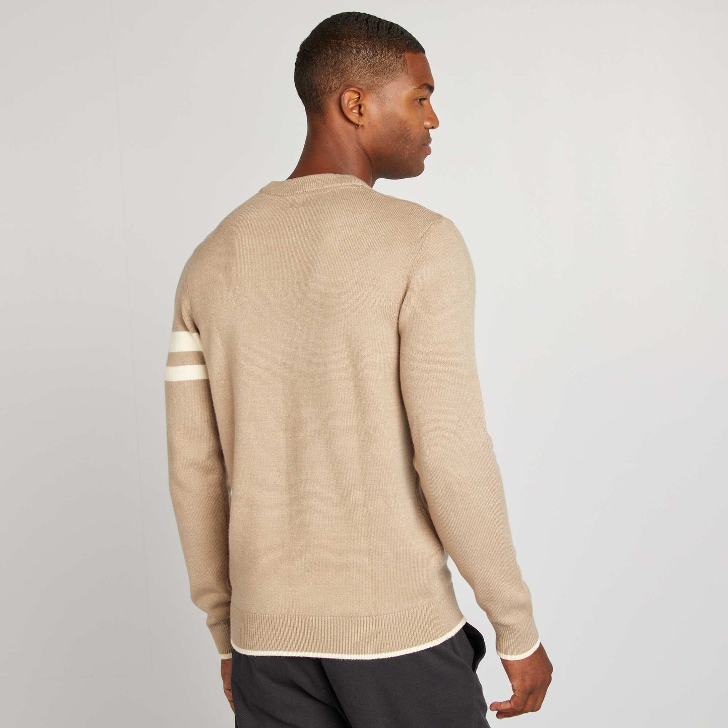 Pull à col rond avec rayures Beige