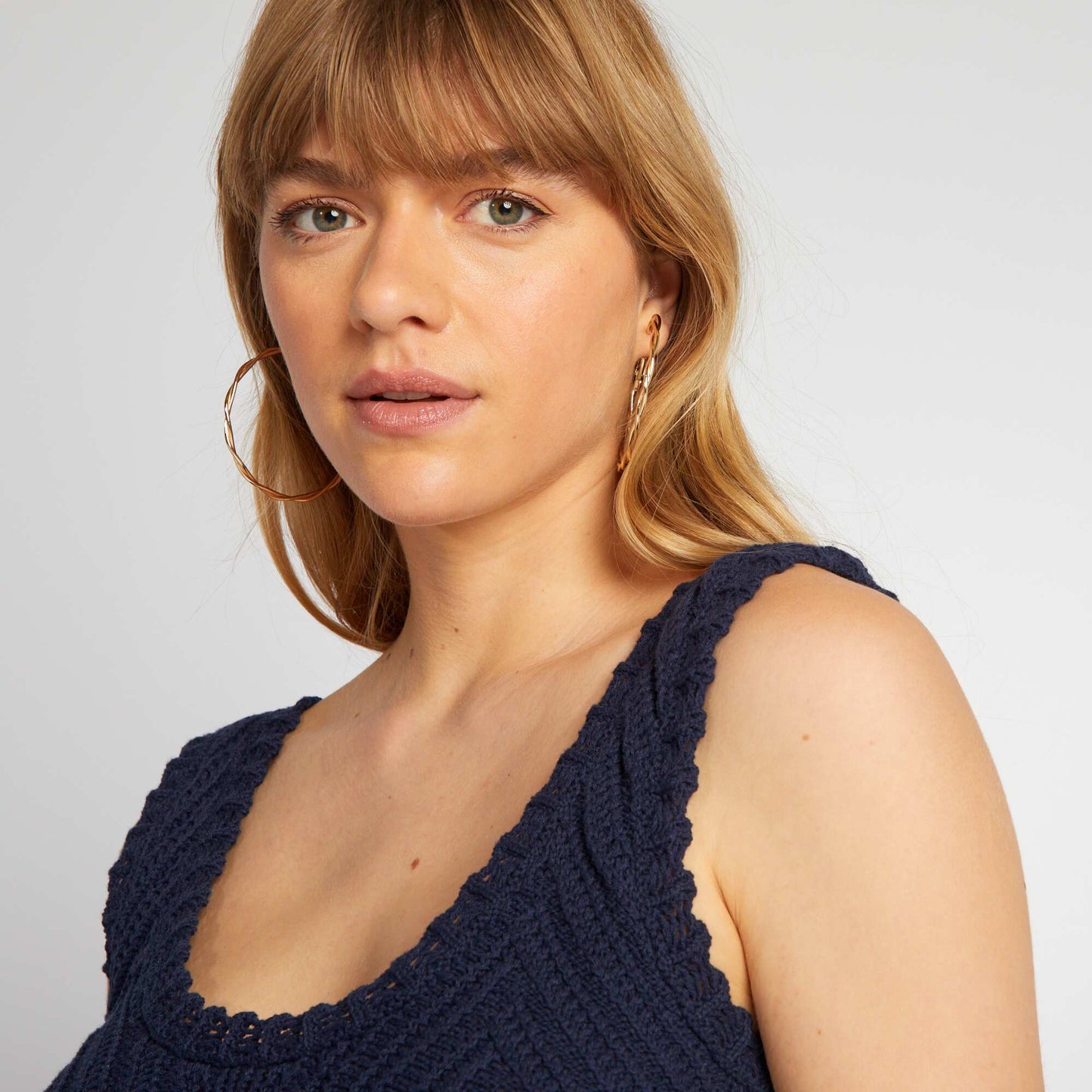 Top court en crochet Bleu