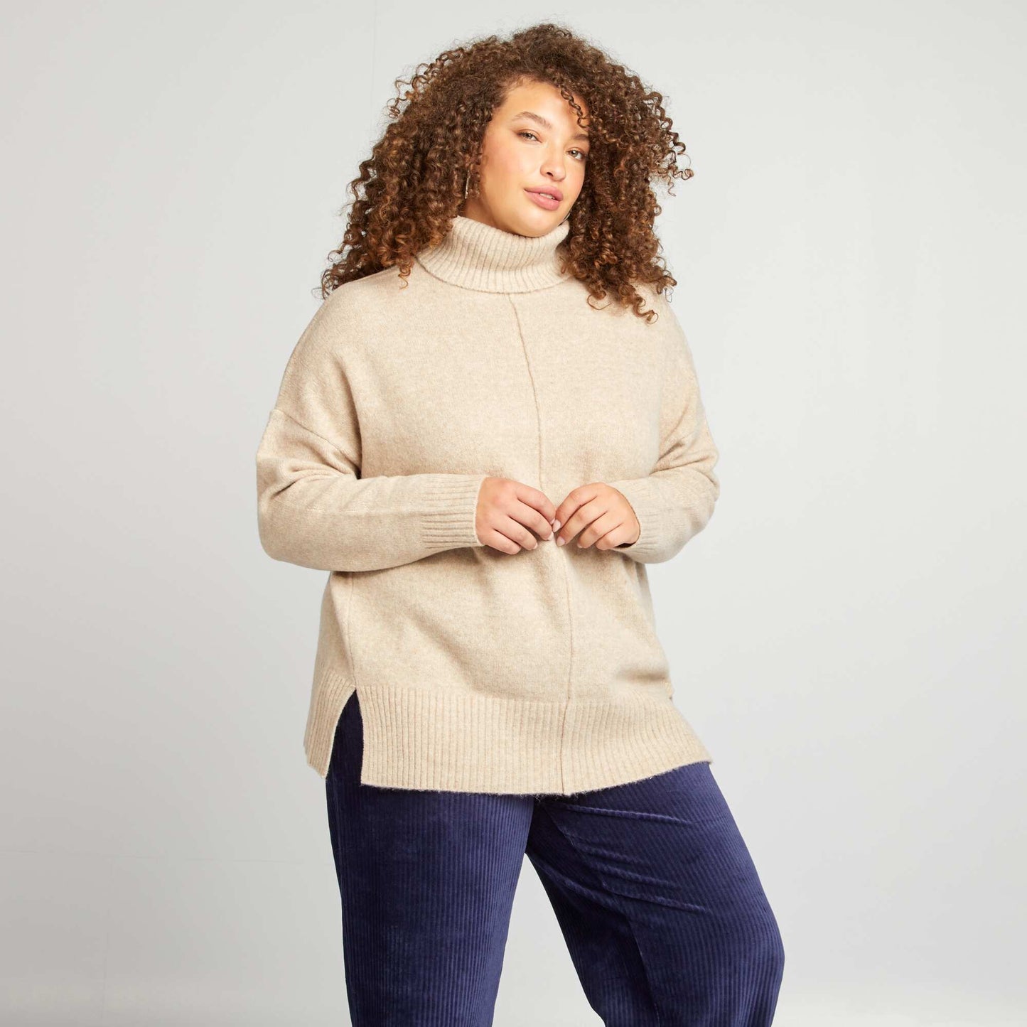 Pull en maille avec col roulé Beige