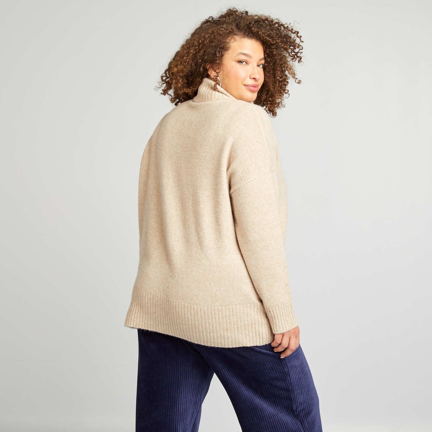 Pull en maille avec col roulé Beige