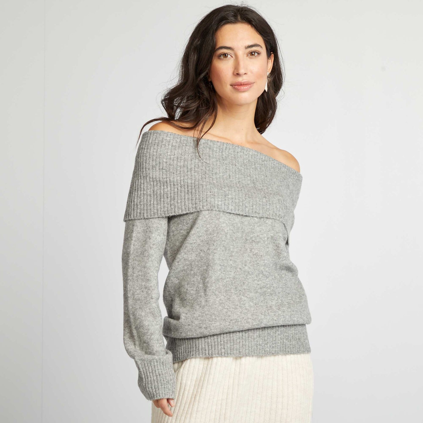 Pull en maille avec col montant Gris