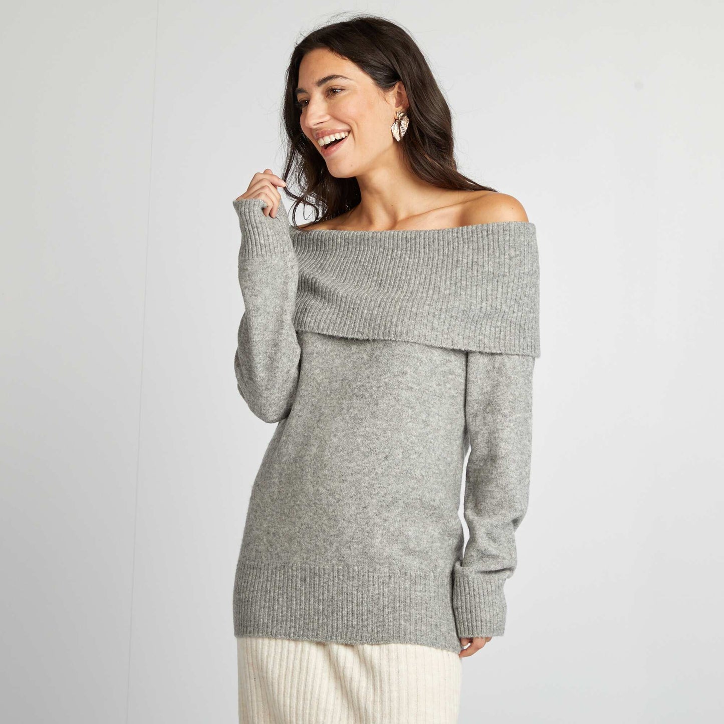 Pull en maille avec col montant Gris