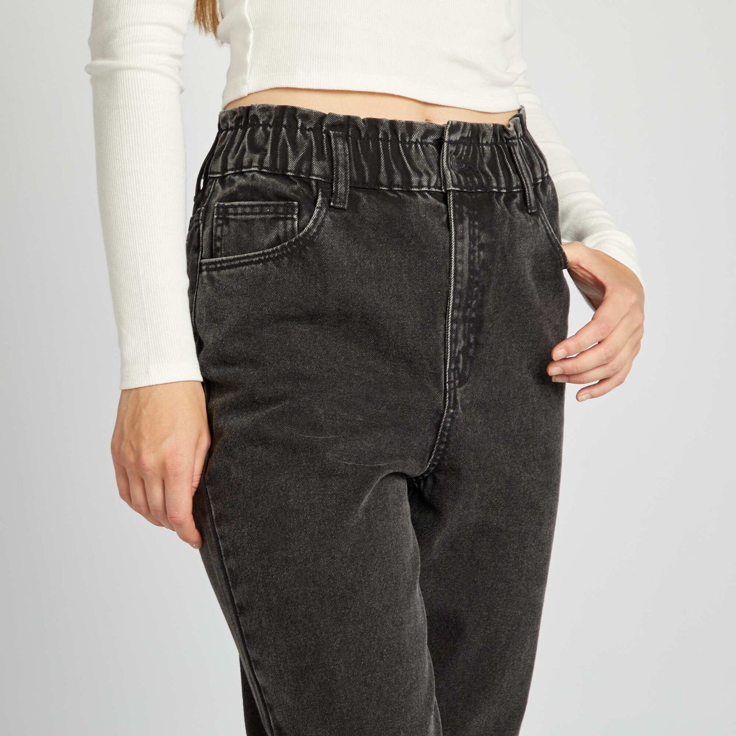 Pantalon denim coupe mom Gris