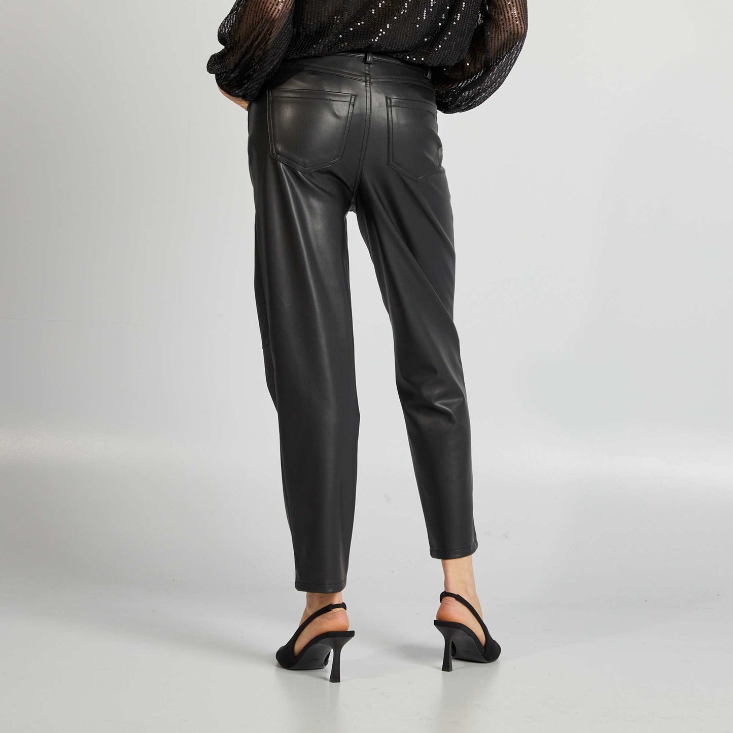 Pantalon droit en simili noir