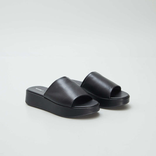 Mules compensées en simili Noir