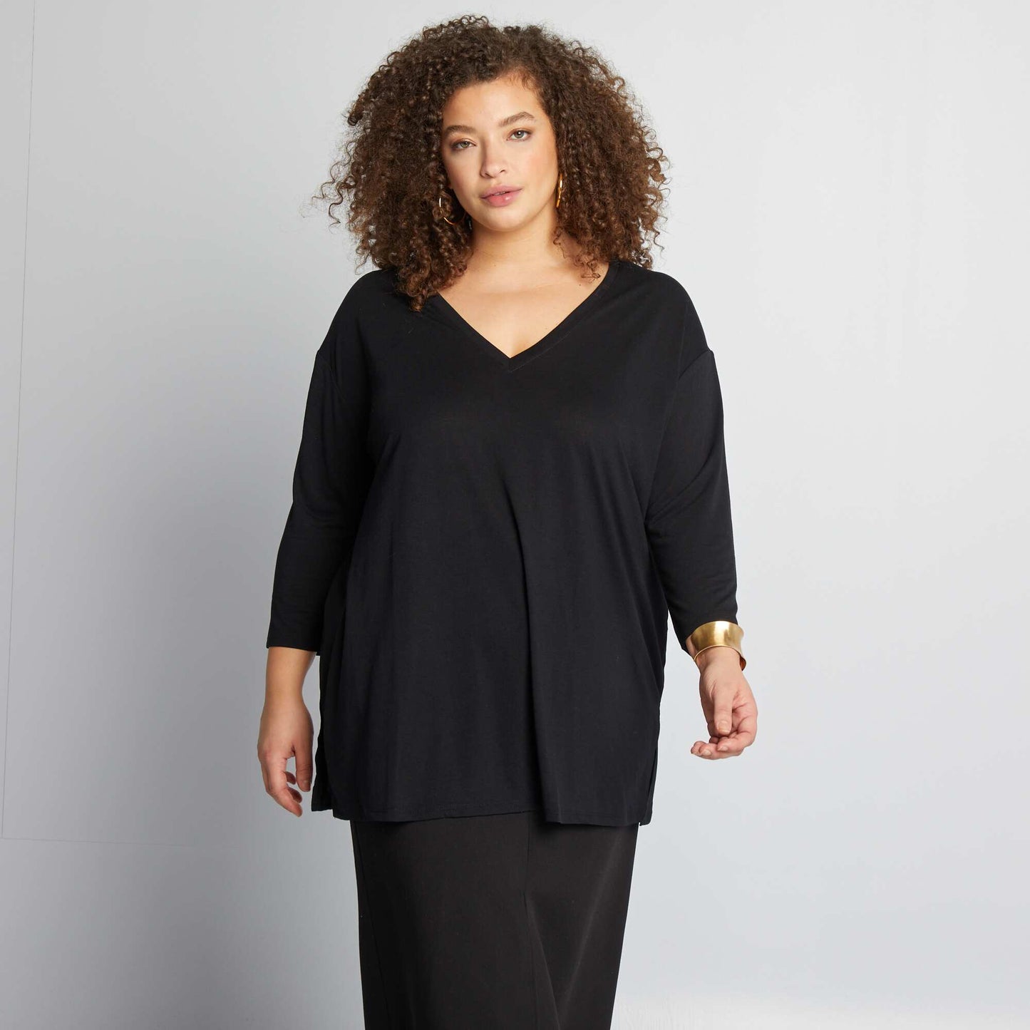 T-shirt long col V NOIR