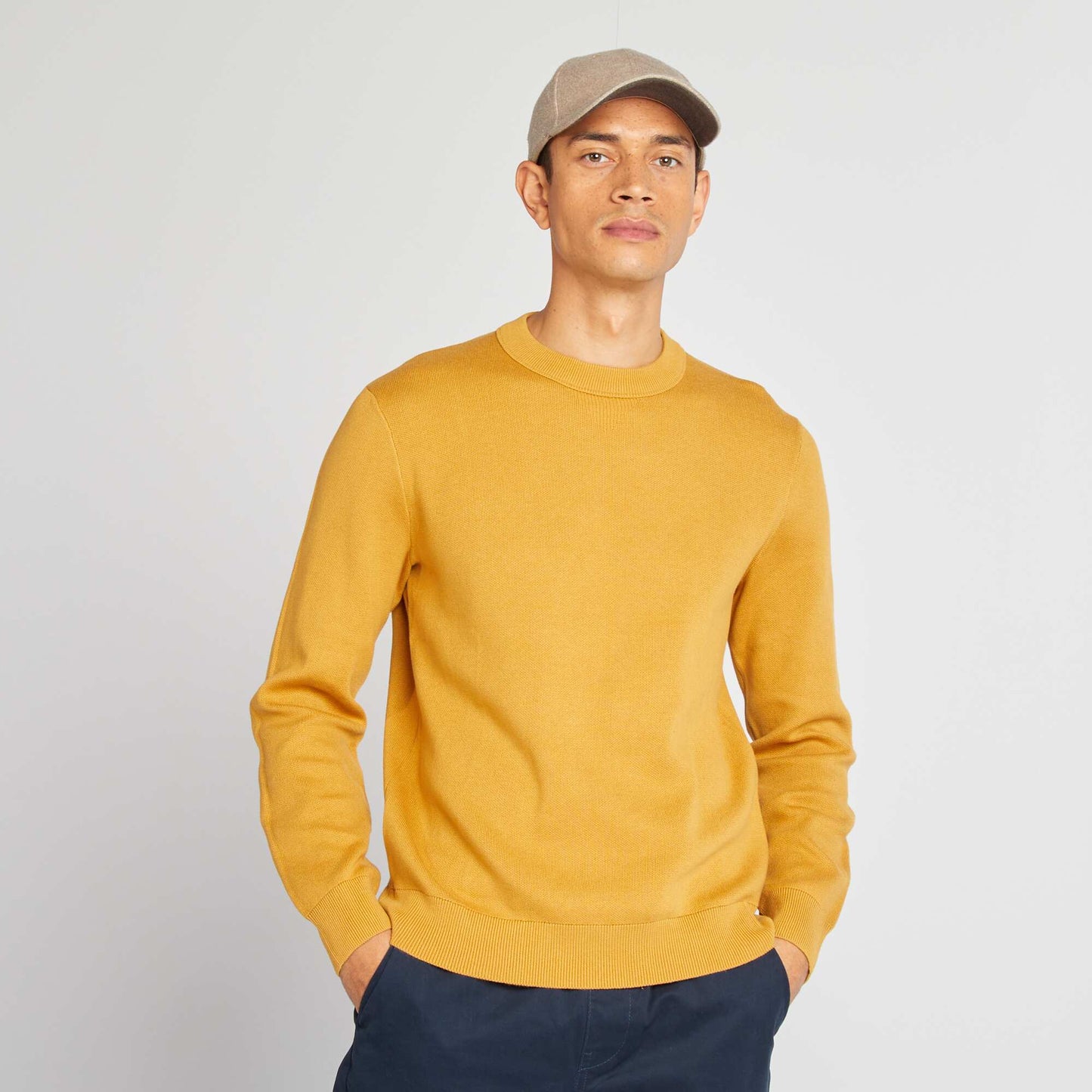 Pull col en maille fine jauge Moutarde