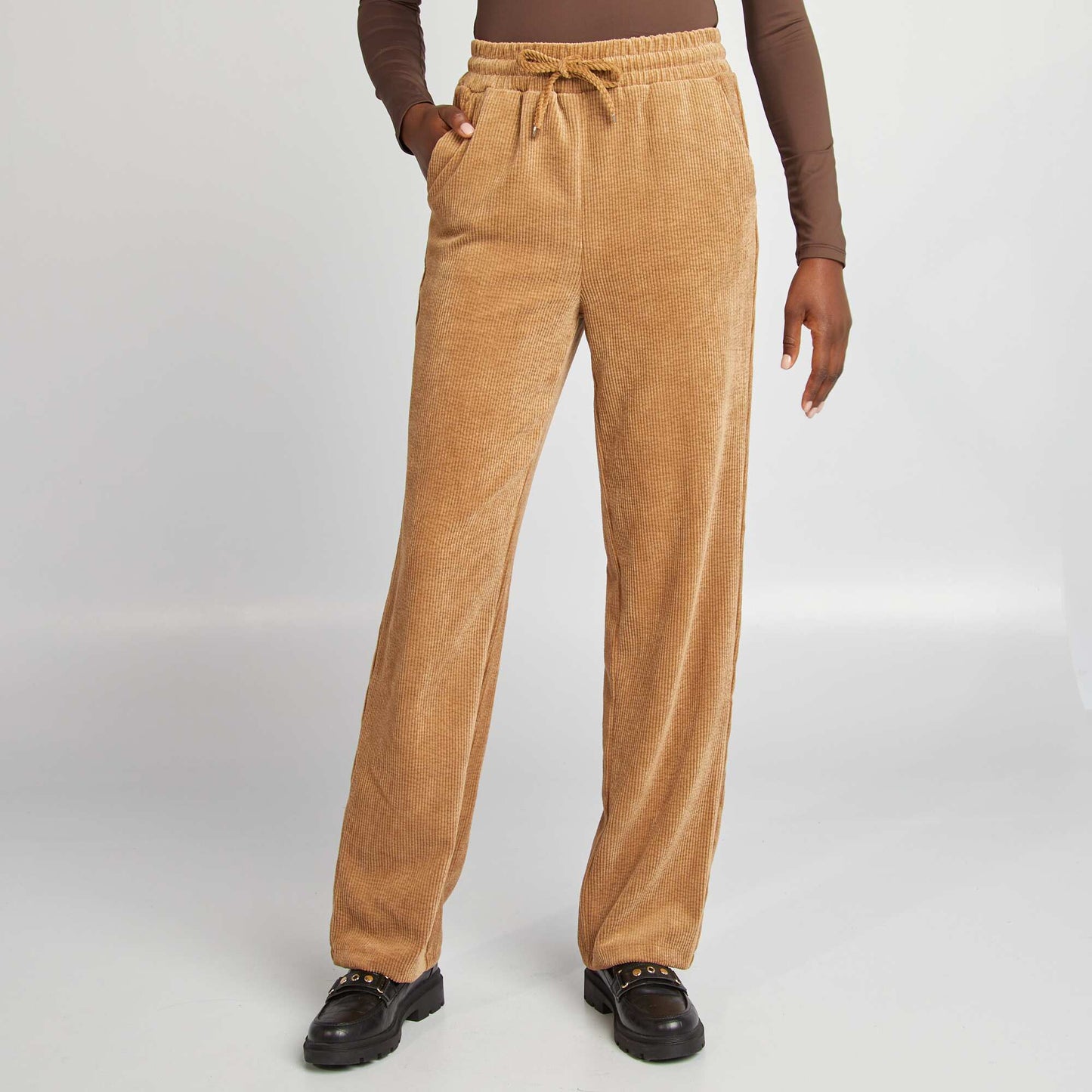 Pantalon en velours côtelé Beige