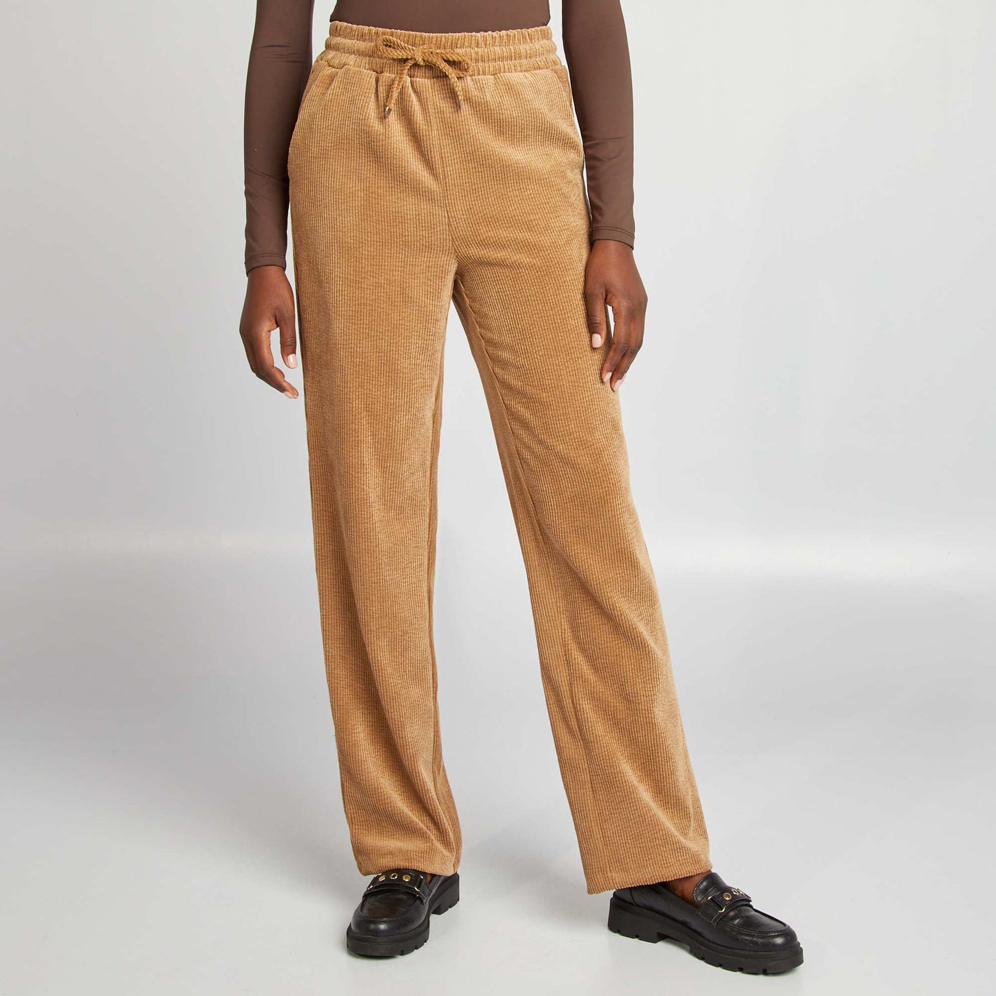 Pantalon en velours côtelé Beige