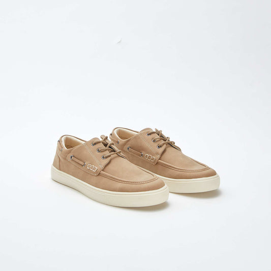 Chaussures bateau à lacets BEIGE