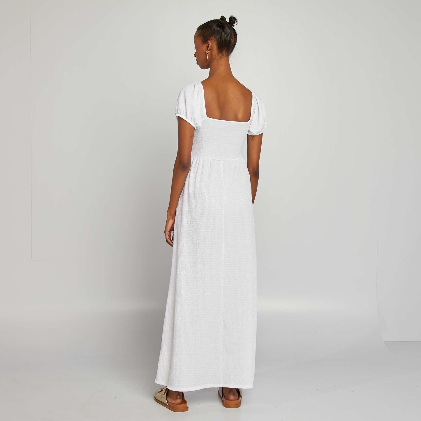 Robe longue en matière crêpée BLANC