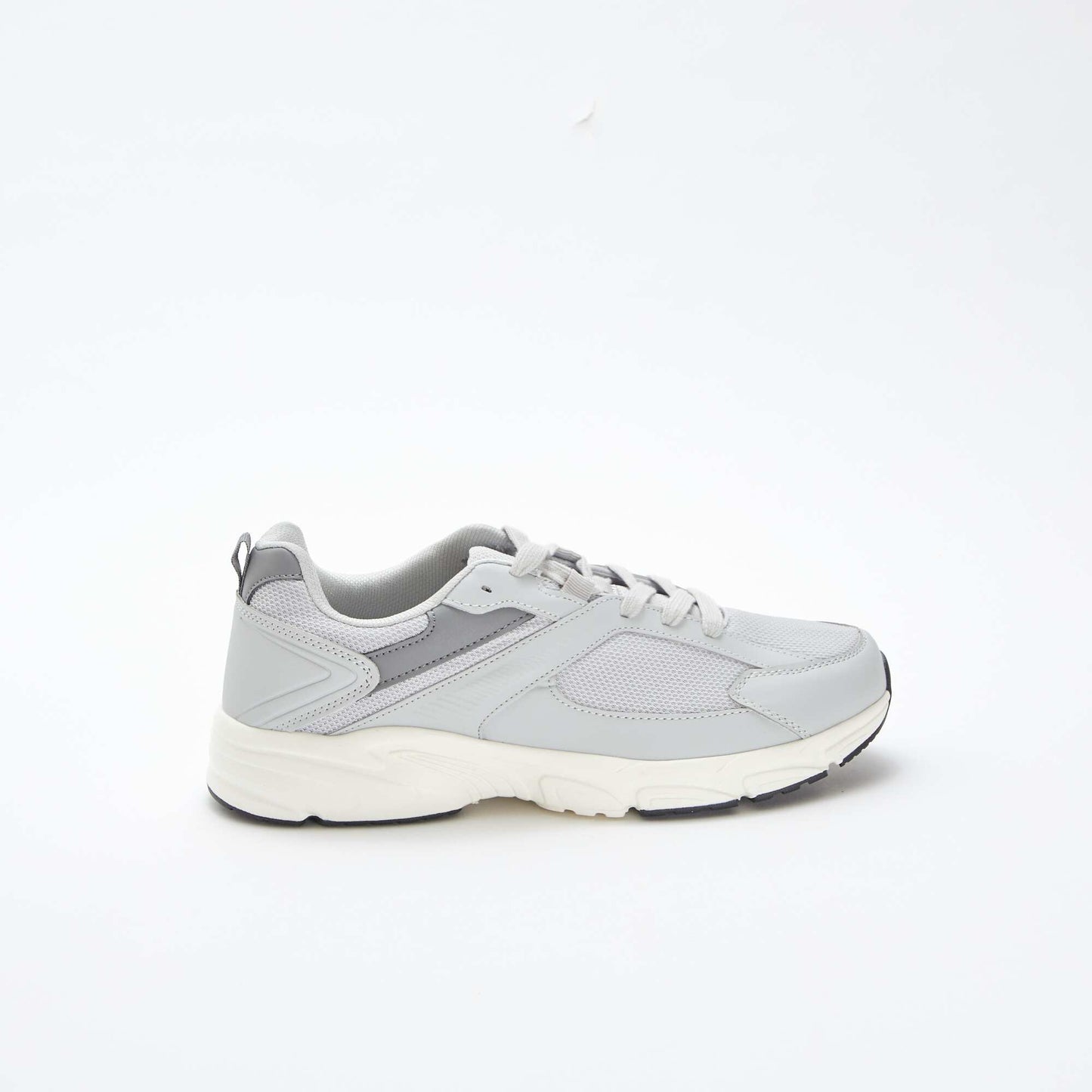 Baskets running en mesh GRIS