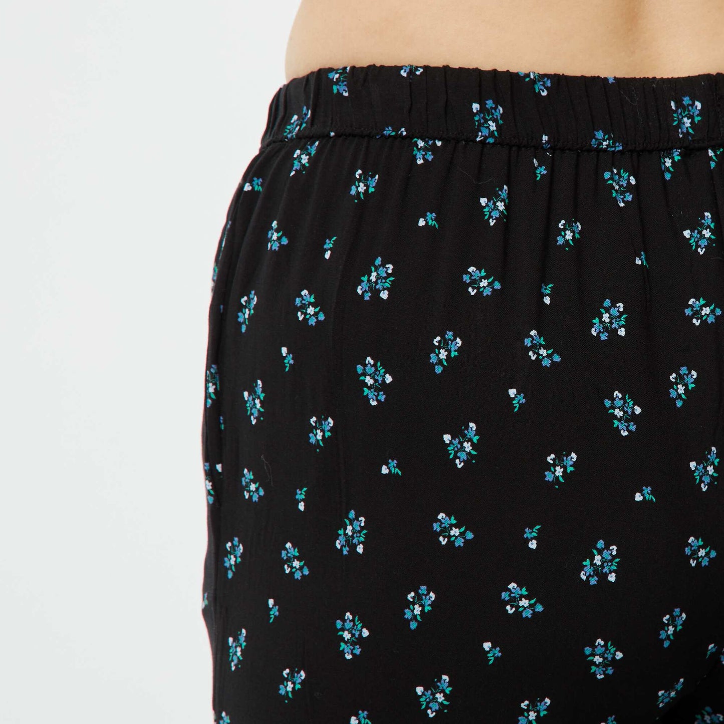 Ensemble pyjama chemisier + pantalon imprimé NOIR FLEURI