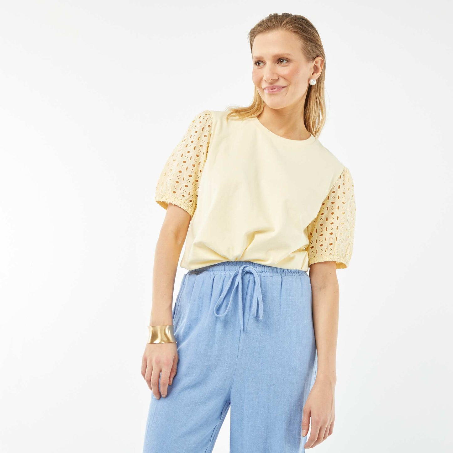 T-shirt uni manches courtes avec borderies anglaises JAUNE