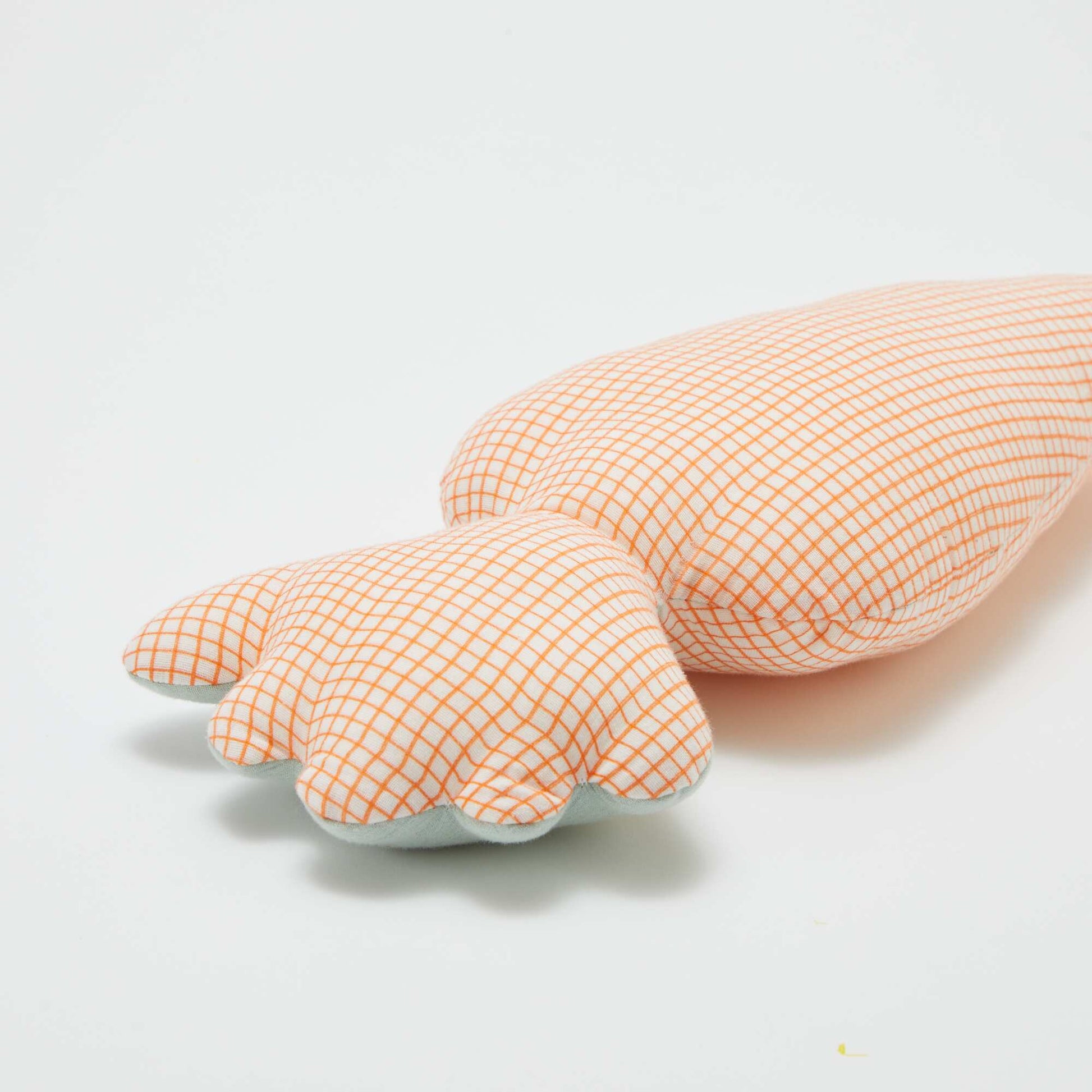 Coussin en forme de fruits et légumes - carotte ORANGE